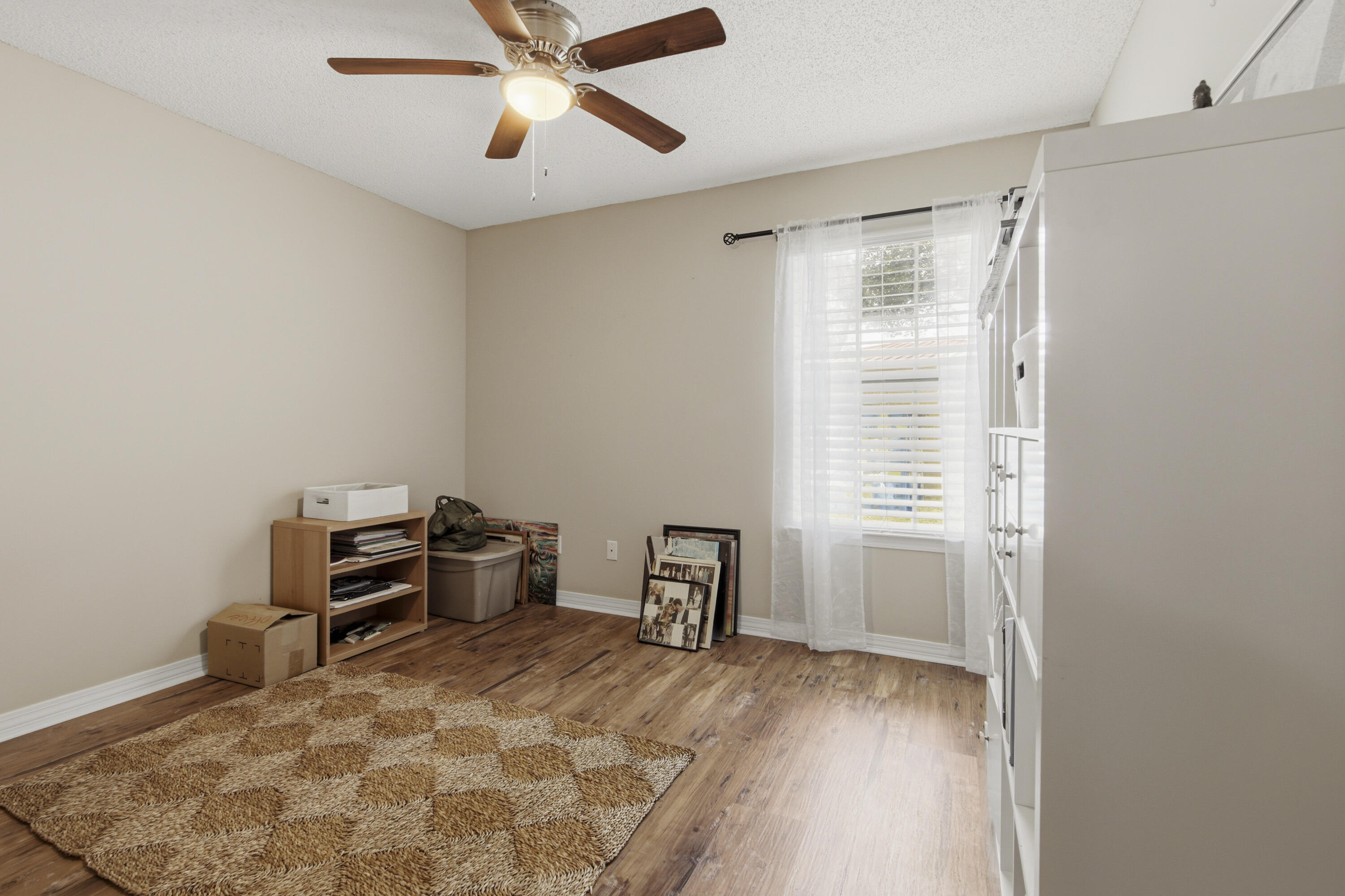 SHALIMAR COMMONS - Residential