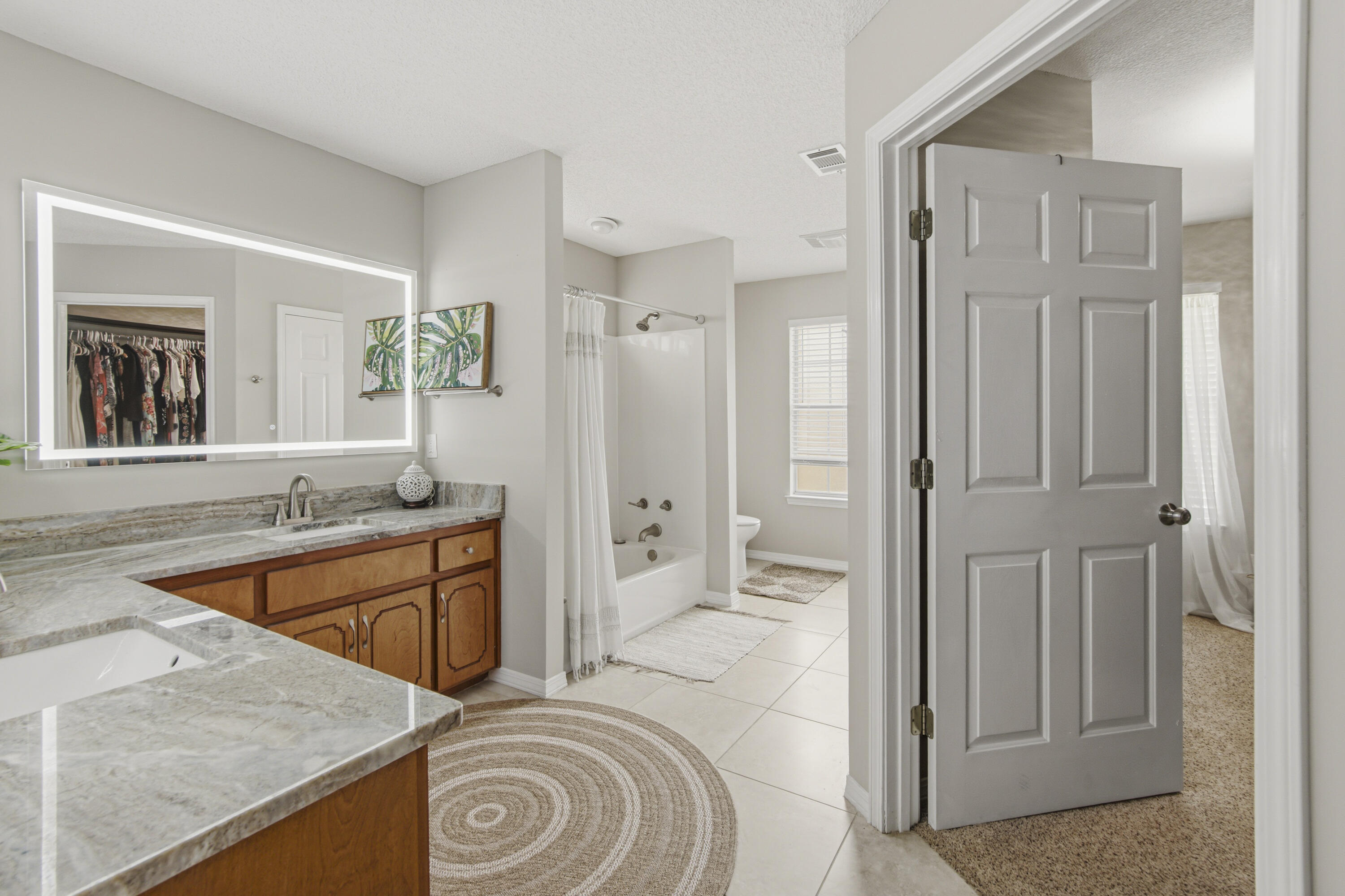 SHALIMAR COMMONS - Residential