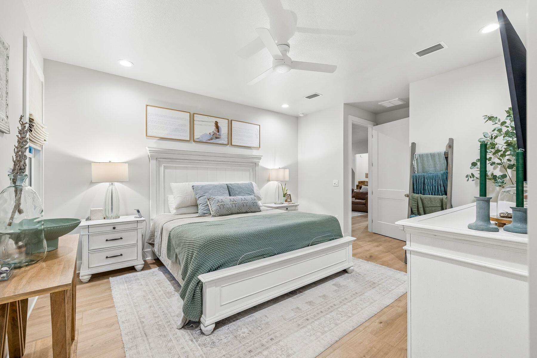 HAMMOCK BAY - STEAMBOAT LANDING - Residential