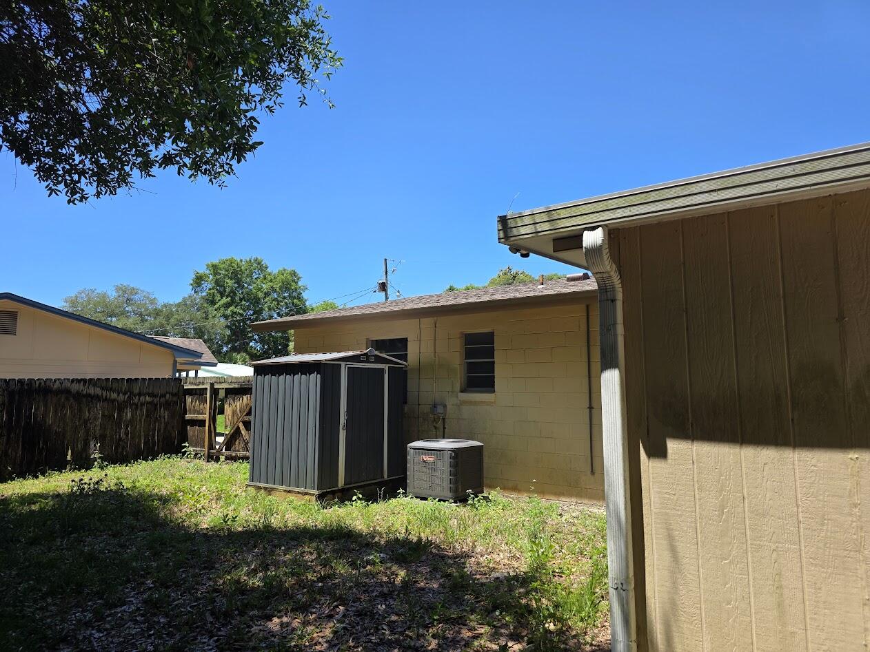 HOWARD S/D - Residential