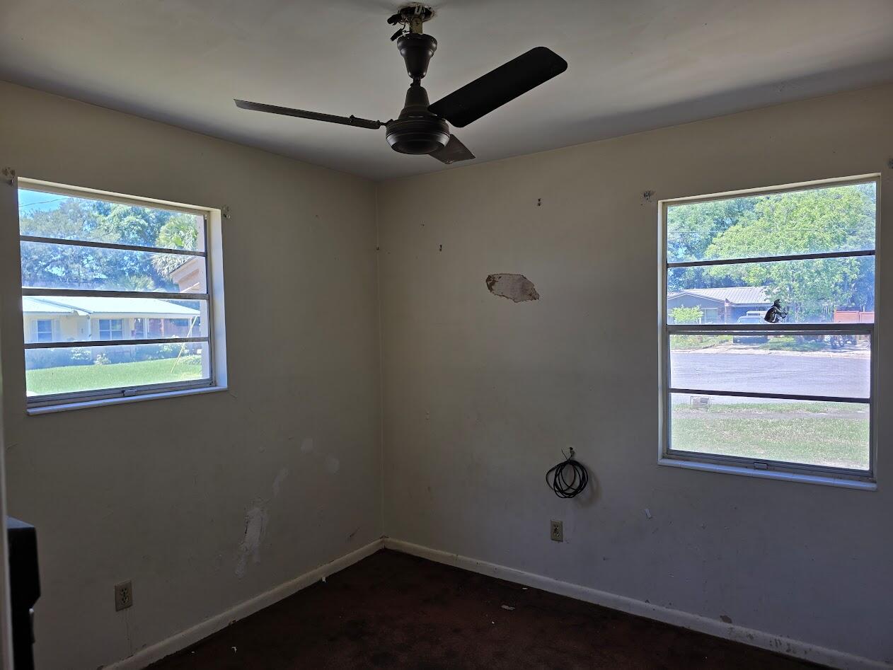 HOWARD S/D - Residential
