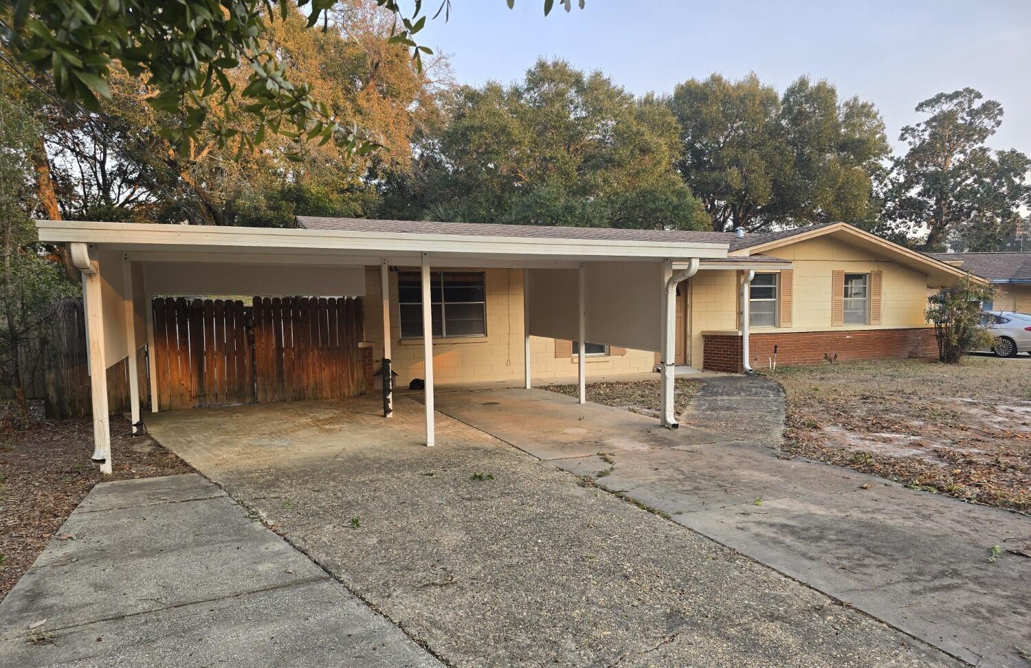 HOWARD S/D - Residential