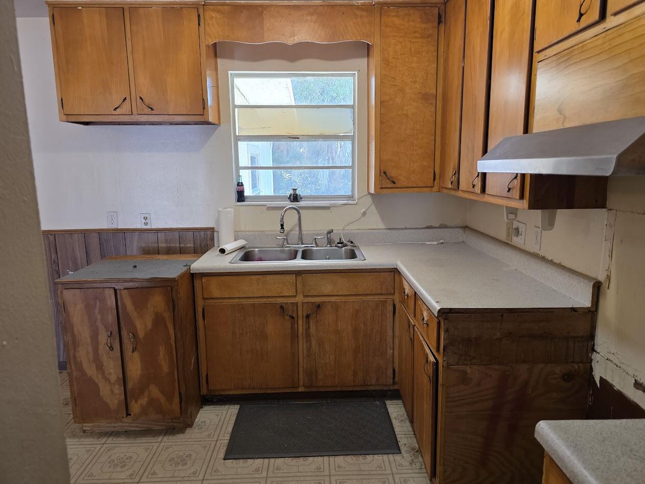 HOWARD S/D - Residential