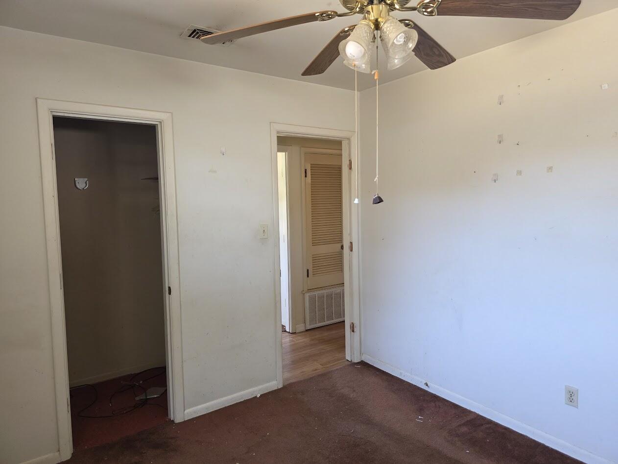 HOWARD S/D - Residential