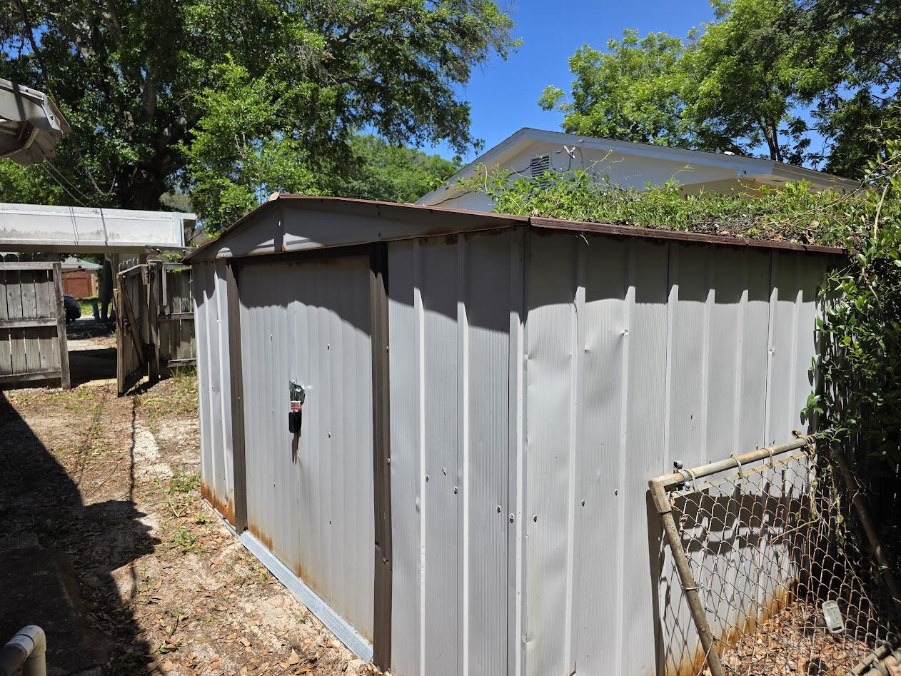 HOWARD S/D - Residential