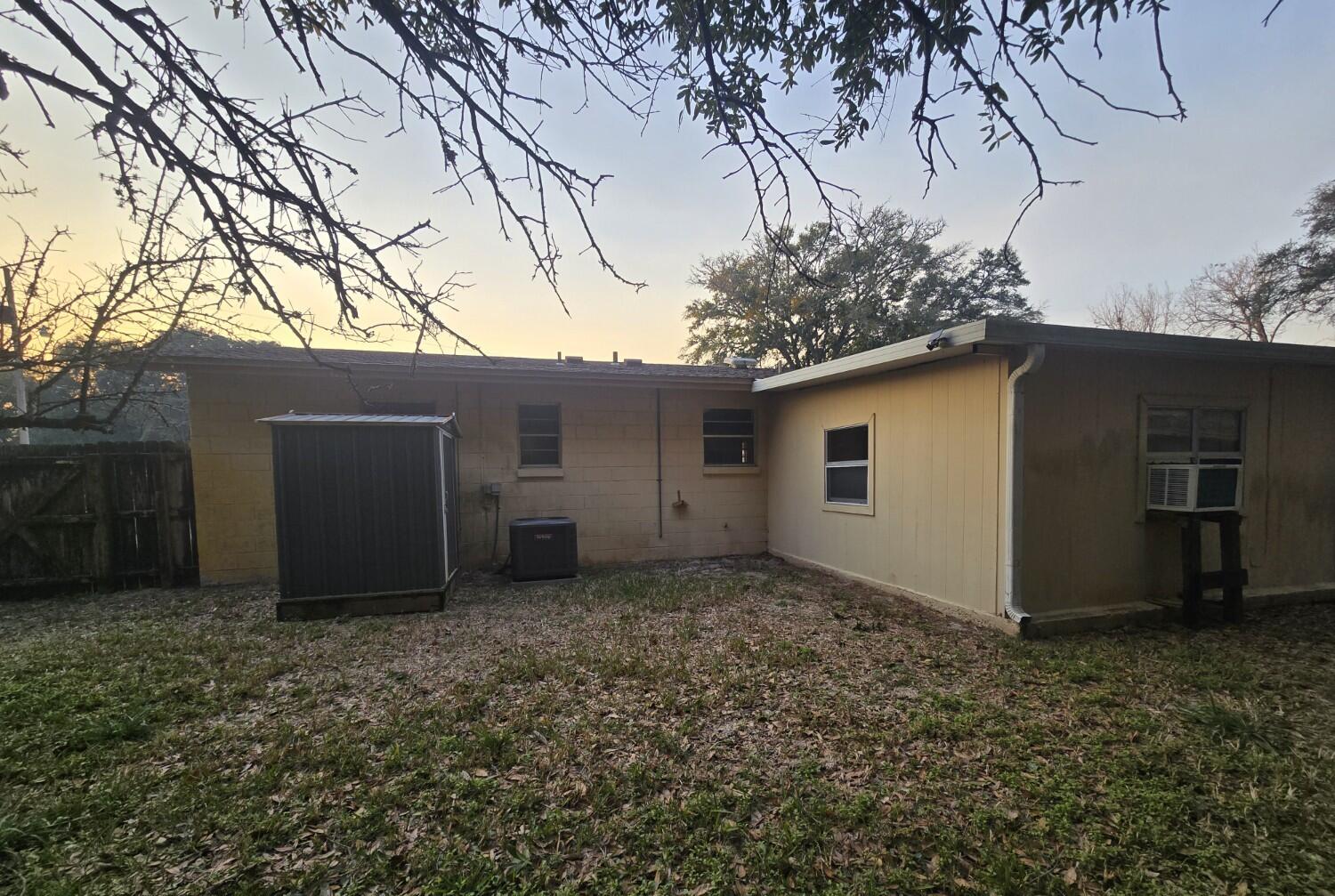 HOWARD S/D - Residential