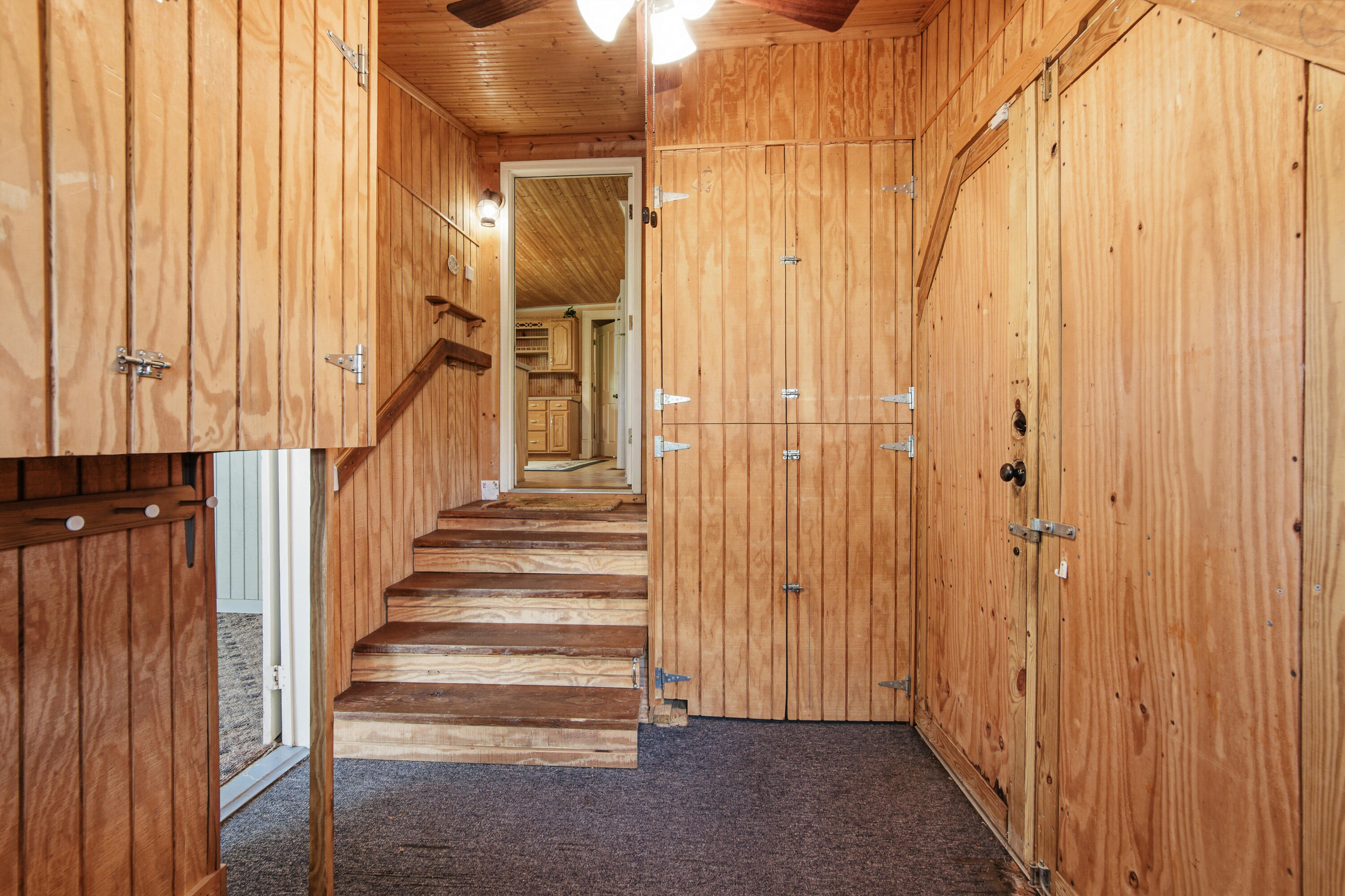 NO RECORDED SUBDIVISION - Residential