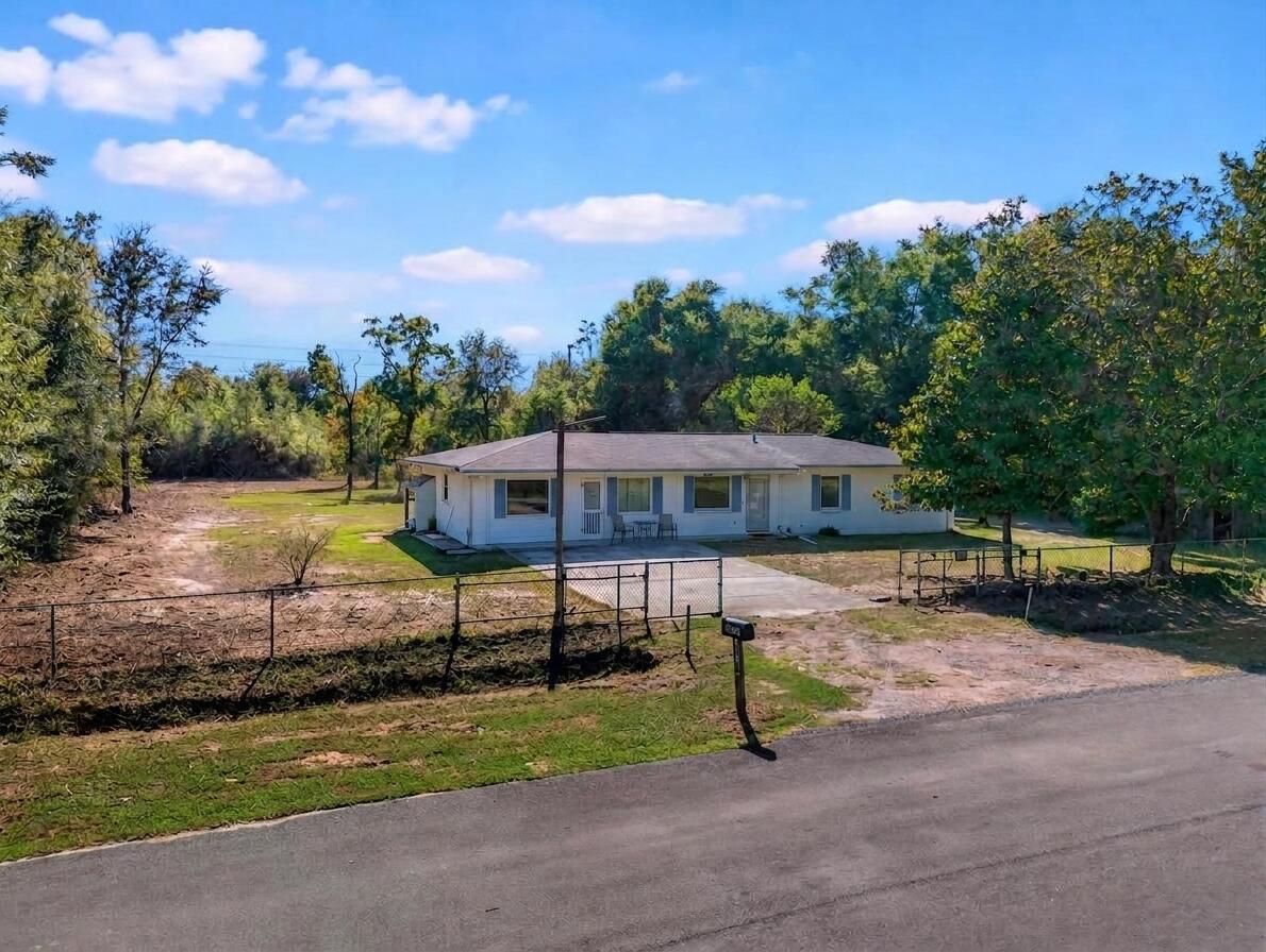 NO RECORDED SUBDIVISION - Residential