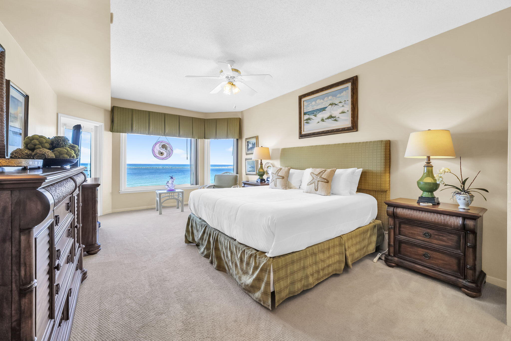 WATERVIEW TOWERS YACHT CLUB - Residential