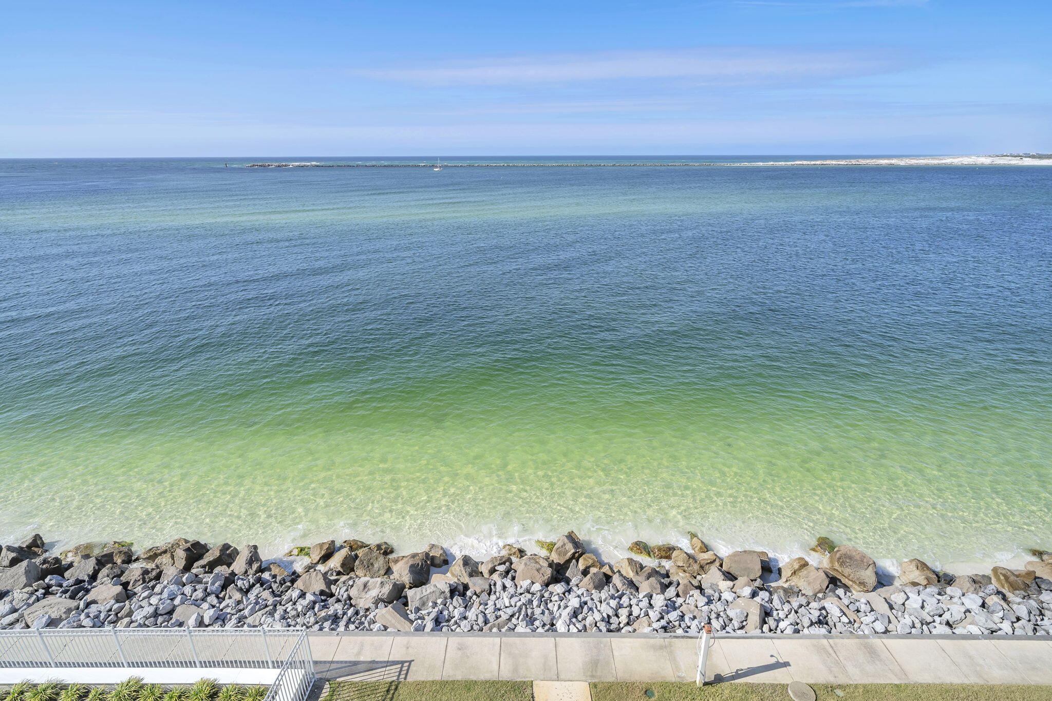 WATERVIEW TOWERS YACHT CLUB - Residential