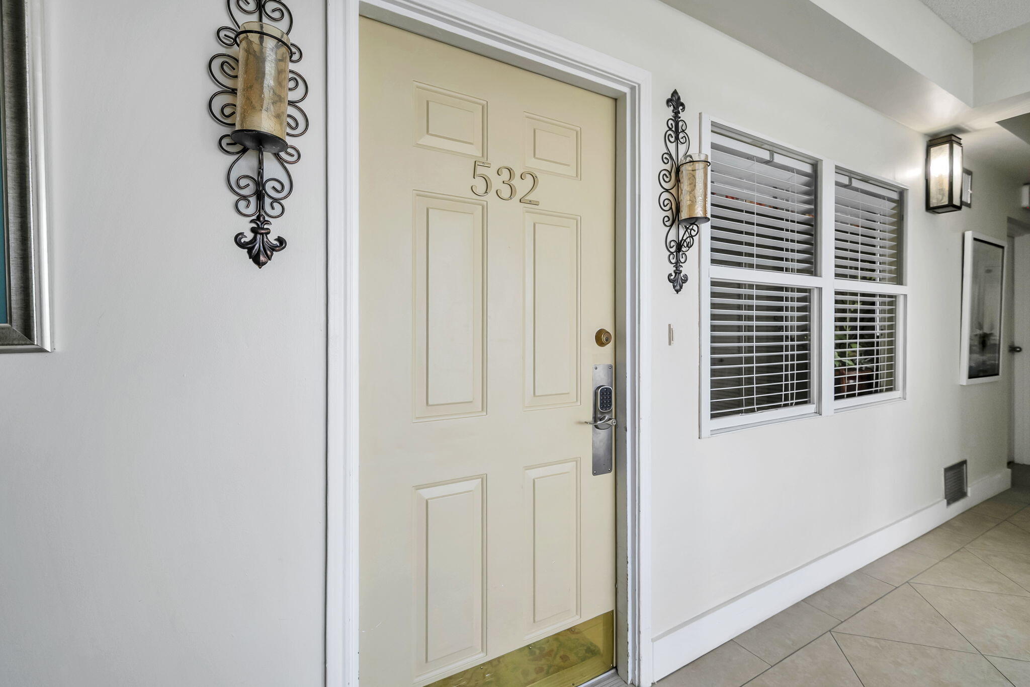 WATERVIEW TOWERS YACHT CLUB - Residential