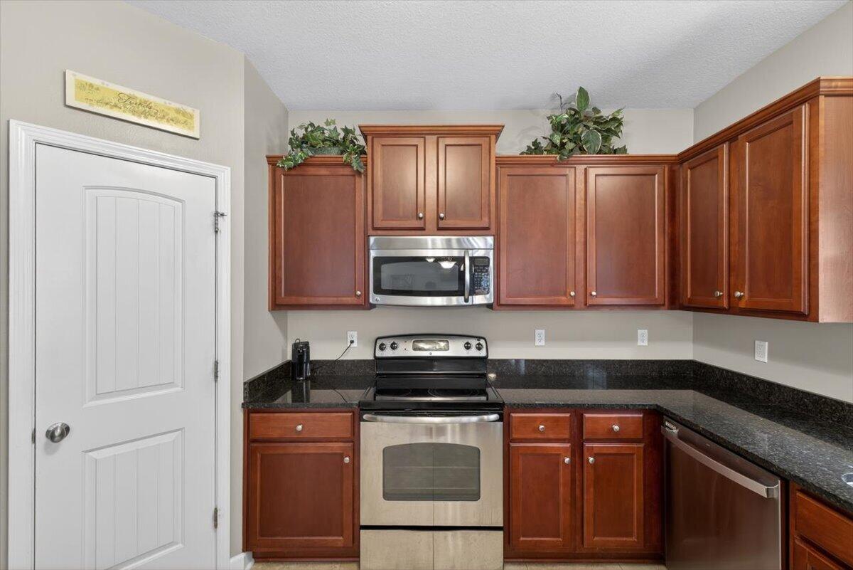 DUGGAN POND ESTATES - Residential