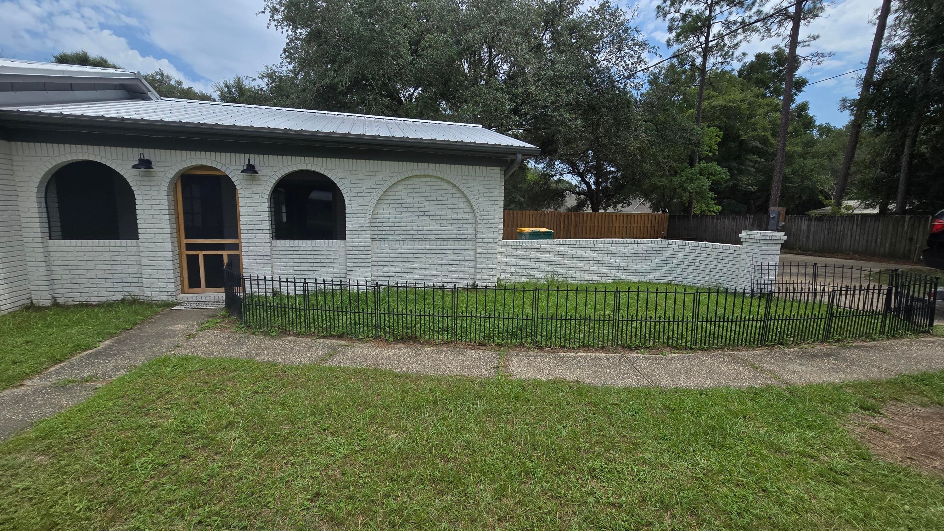 METES & BOUNDS - Residential Lease