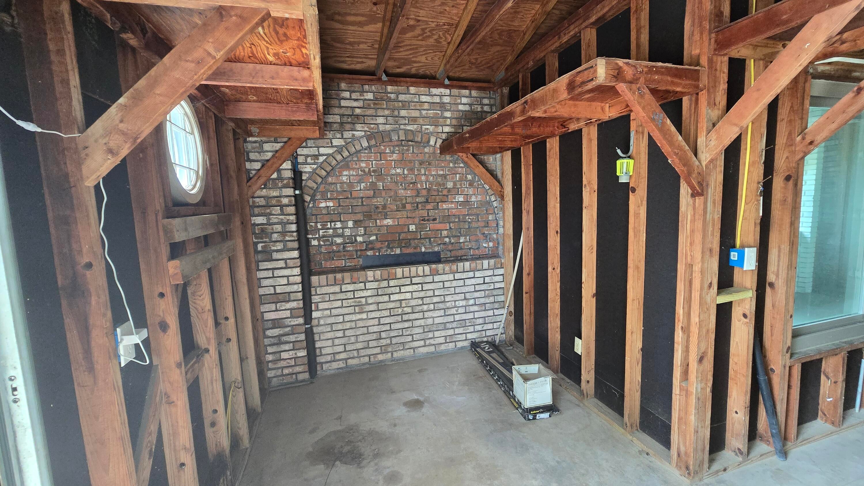 METES & BOUNDS - Residential Lease