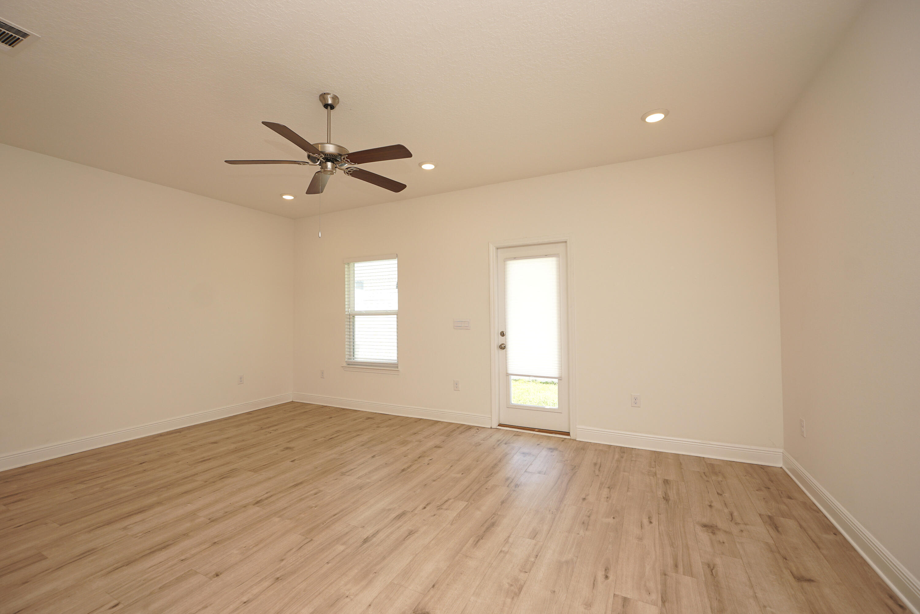 Harbor Place Townhomes - Residential Lease