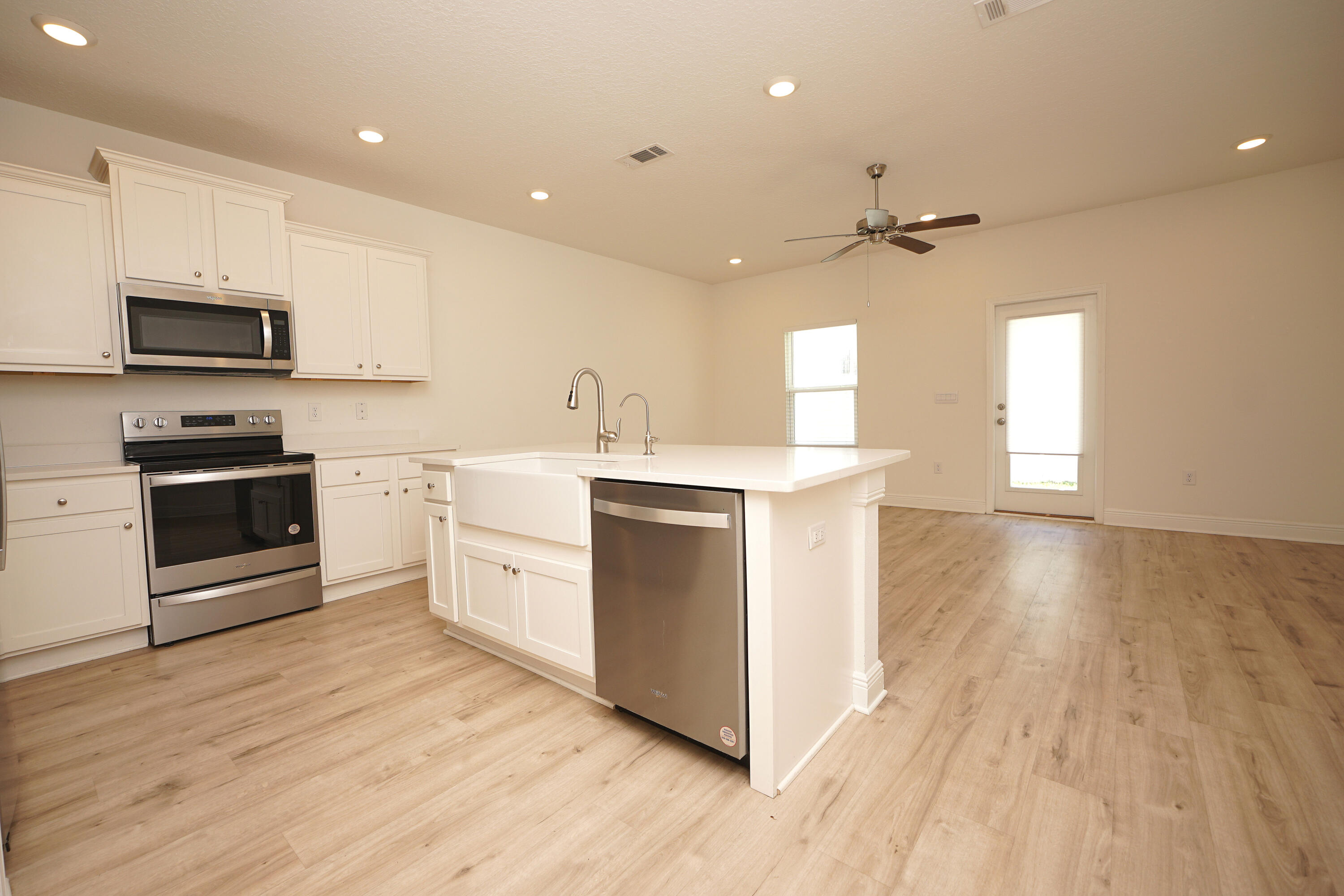 Harbor Place Townhomes - Residential Lease