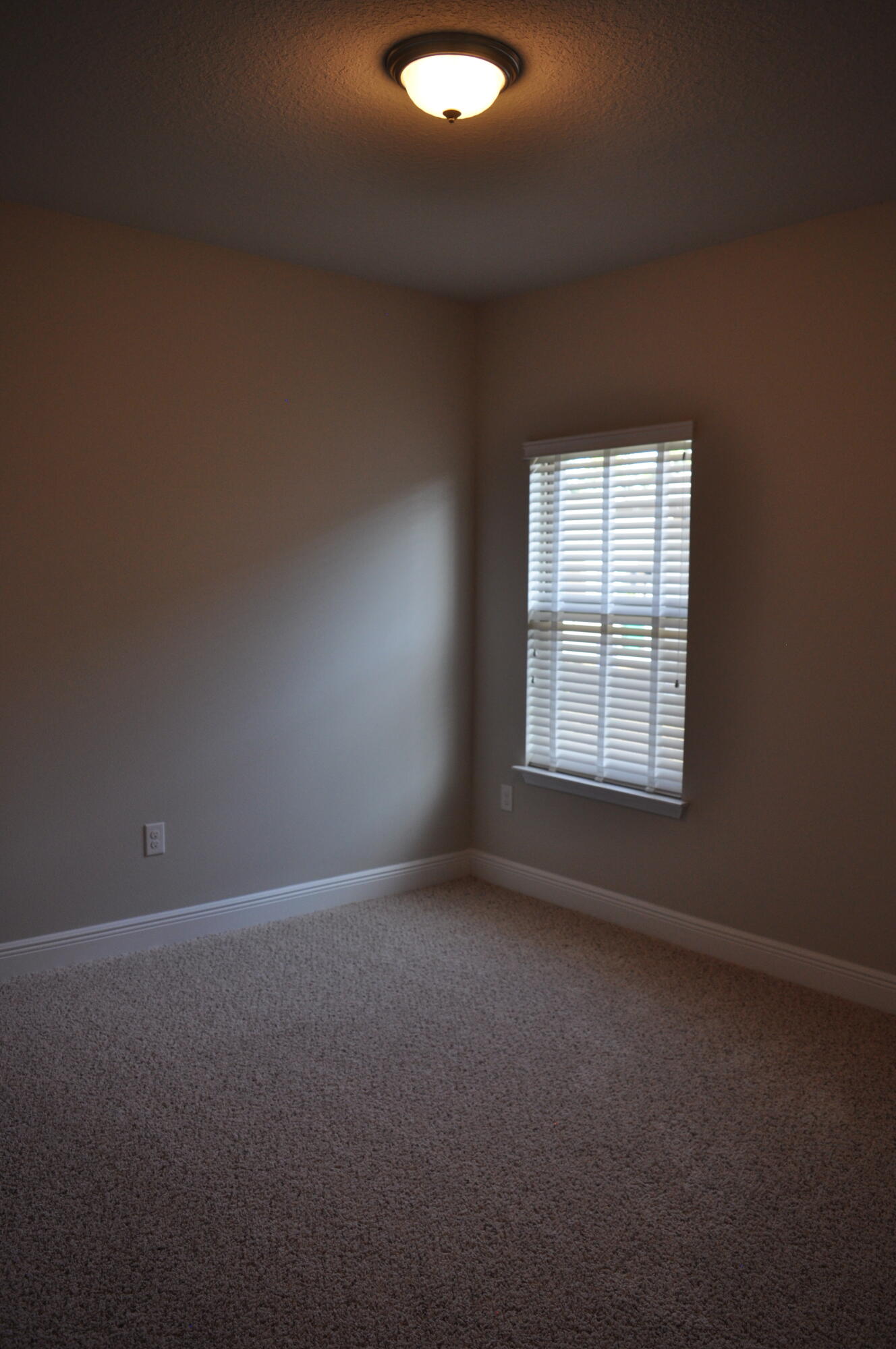 DRIFTWOOD ESTATES - Residential Lease
