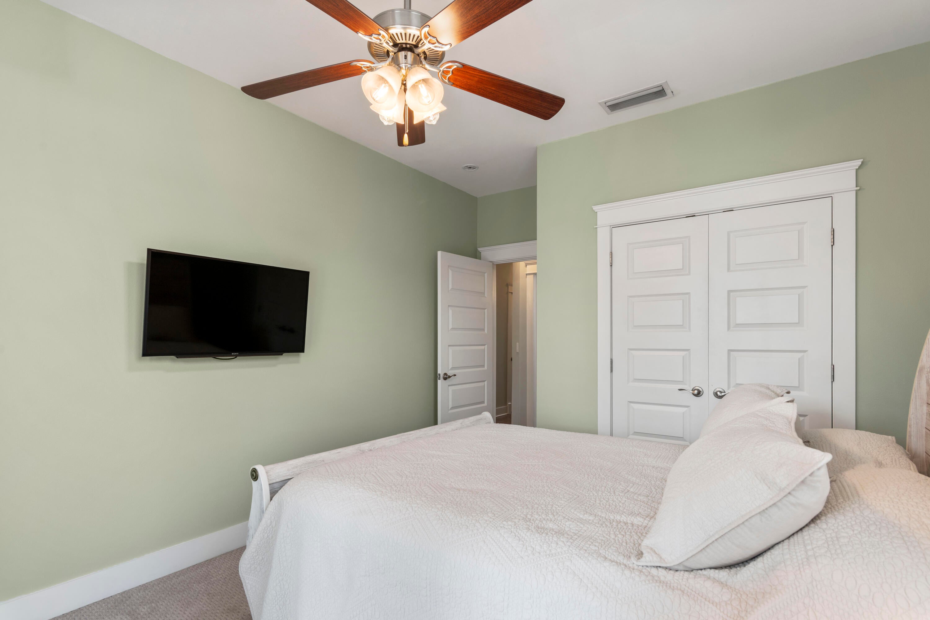 HIGHLAND PARKS - Residential