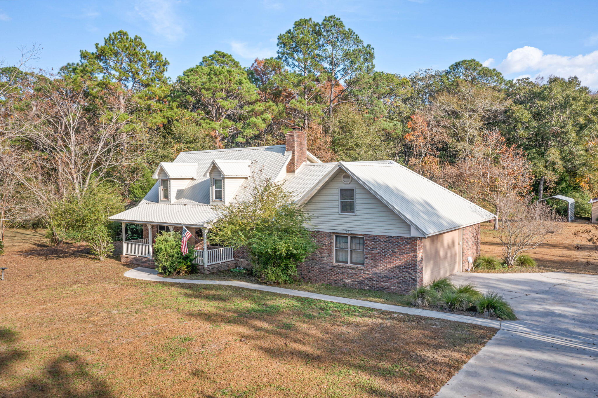 NO RECORDED SUBDIVISION - Residential