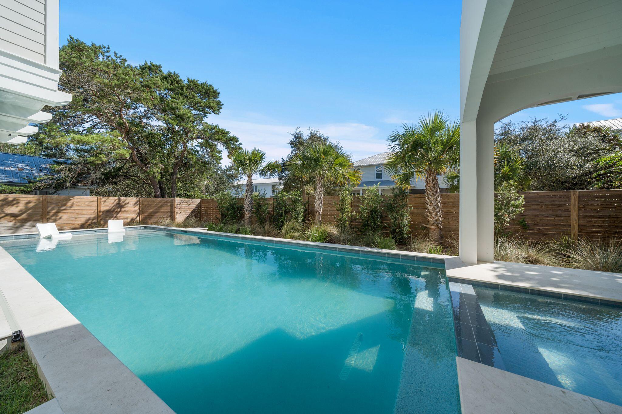 BLUE MOUNTAIN BEACH - Residential