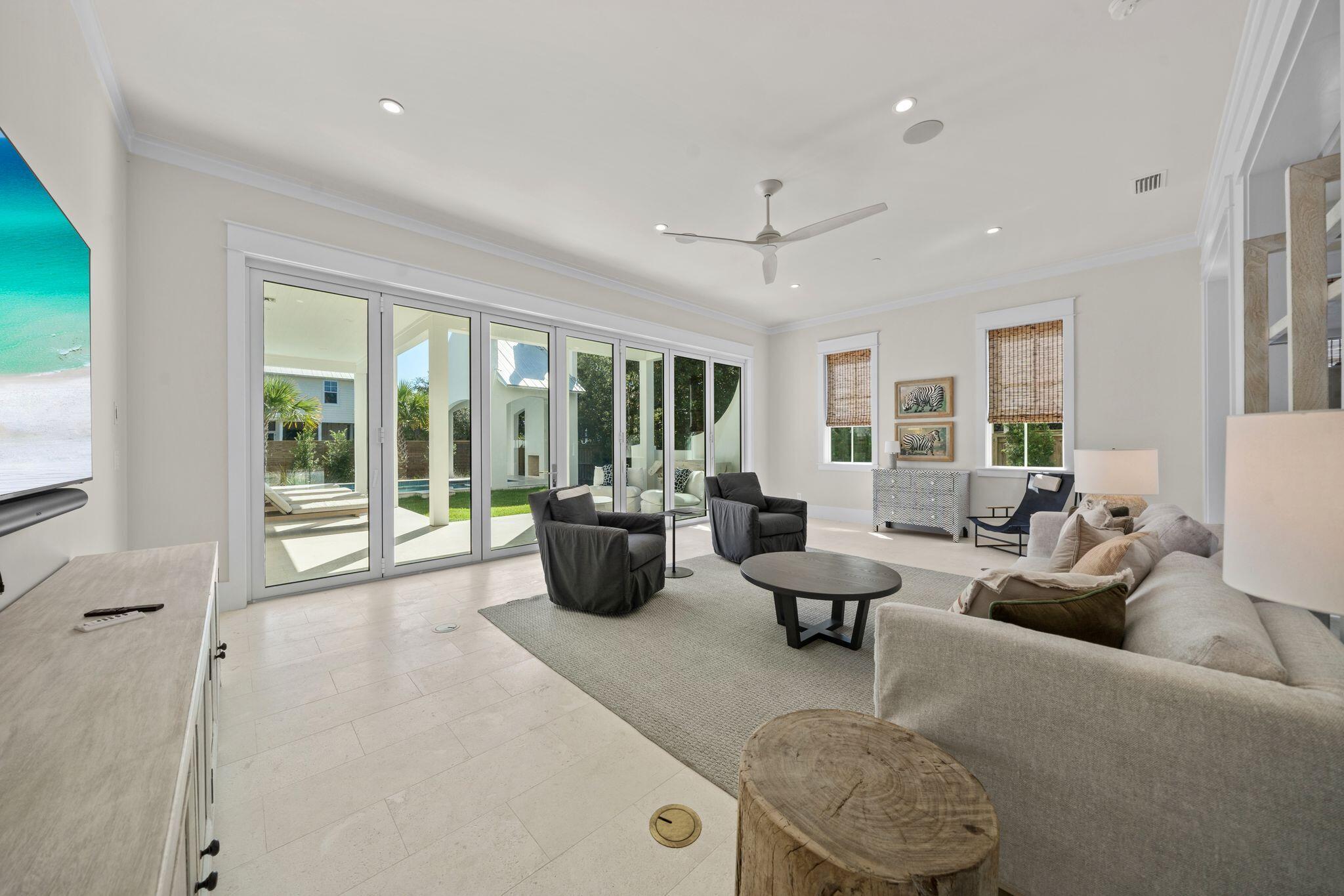 BLUE MOUNTAIN BEACH - Residential