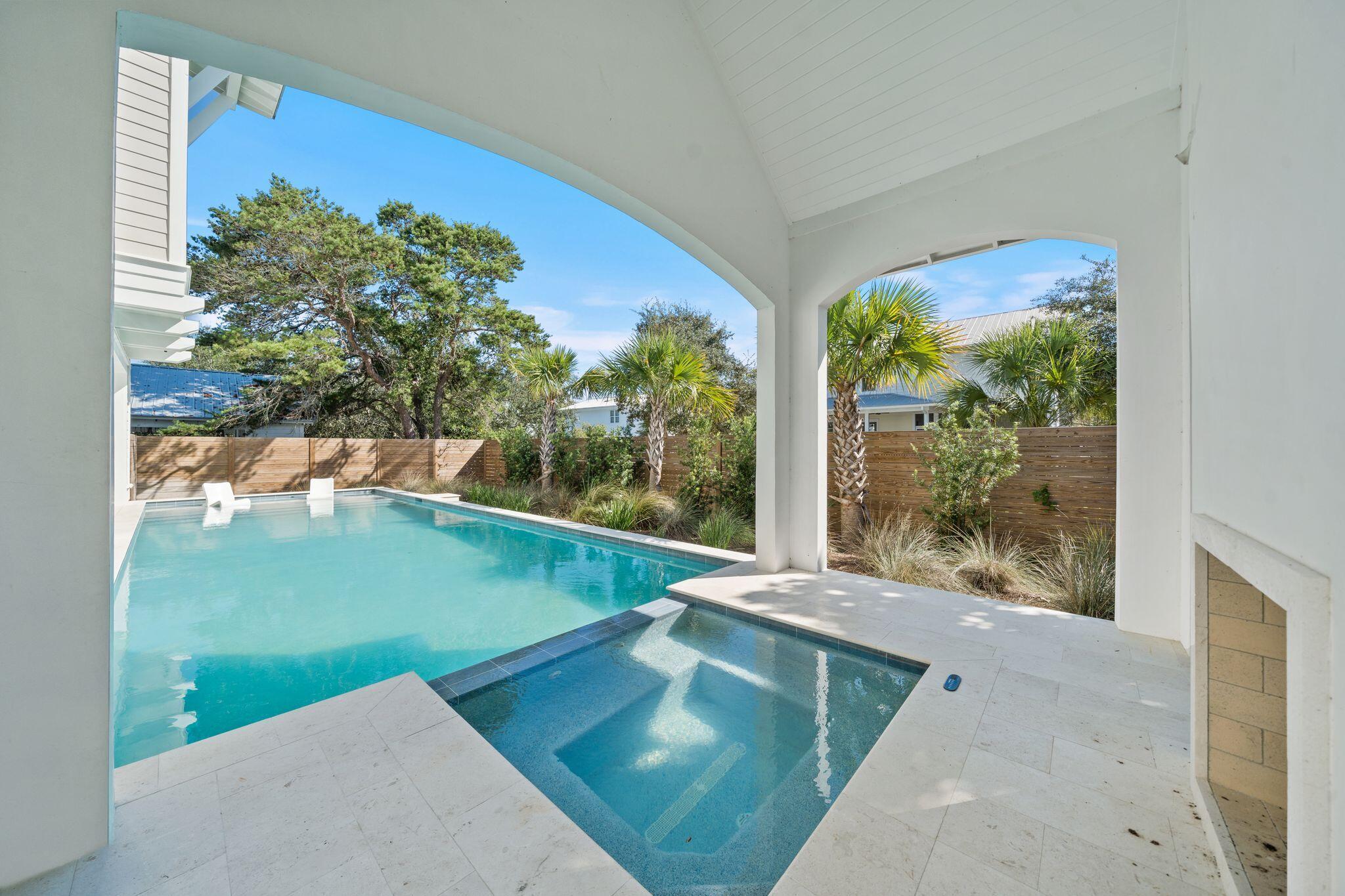 BLUE MOUNTAIN BEACH - Residential