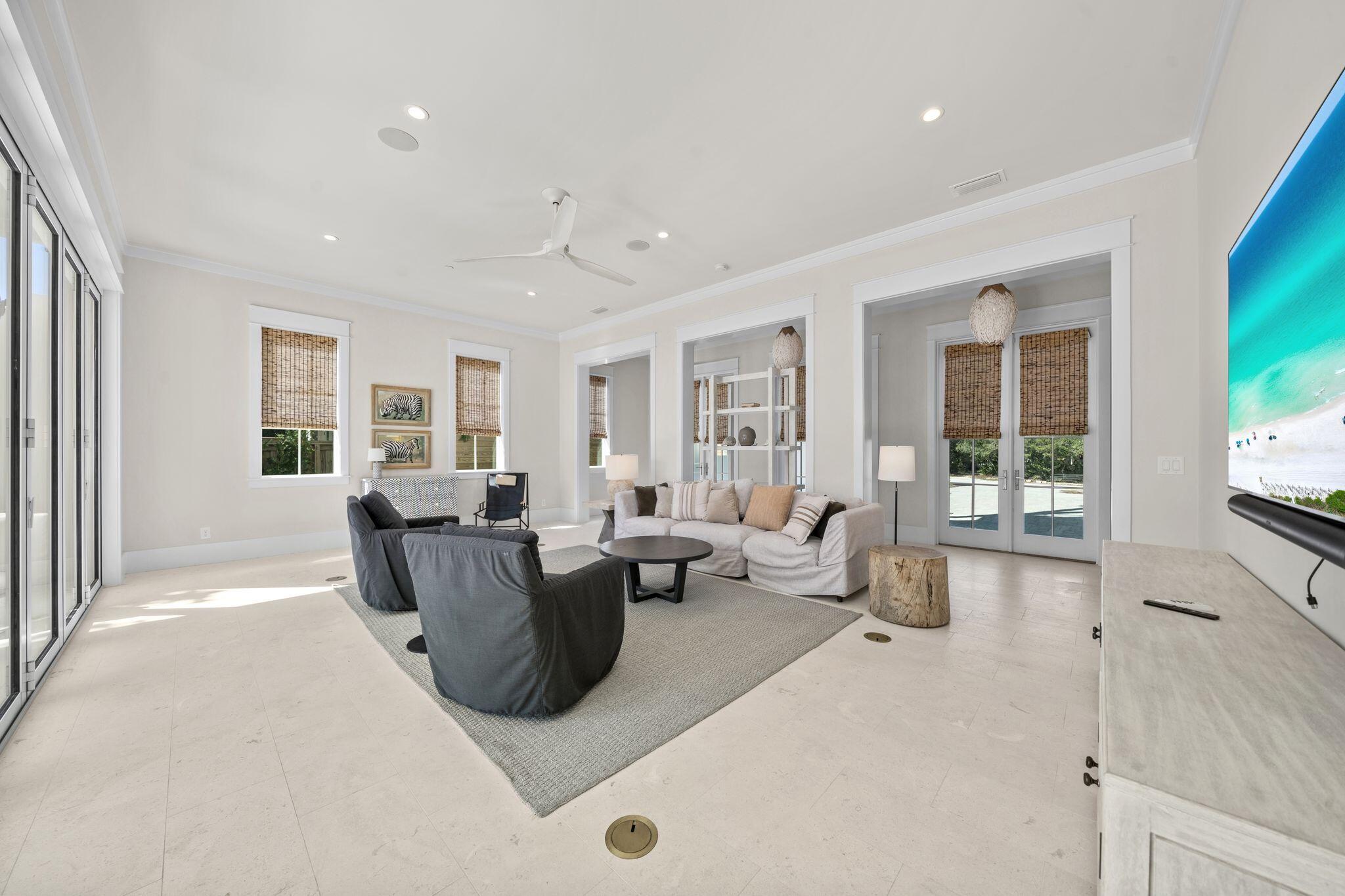 BLUE MOUNTAIN BEACH - Residential