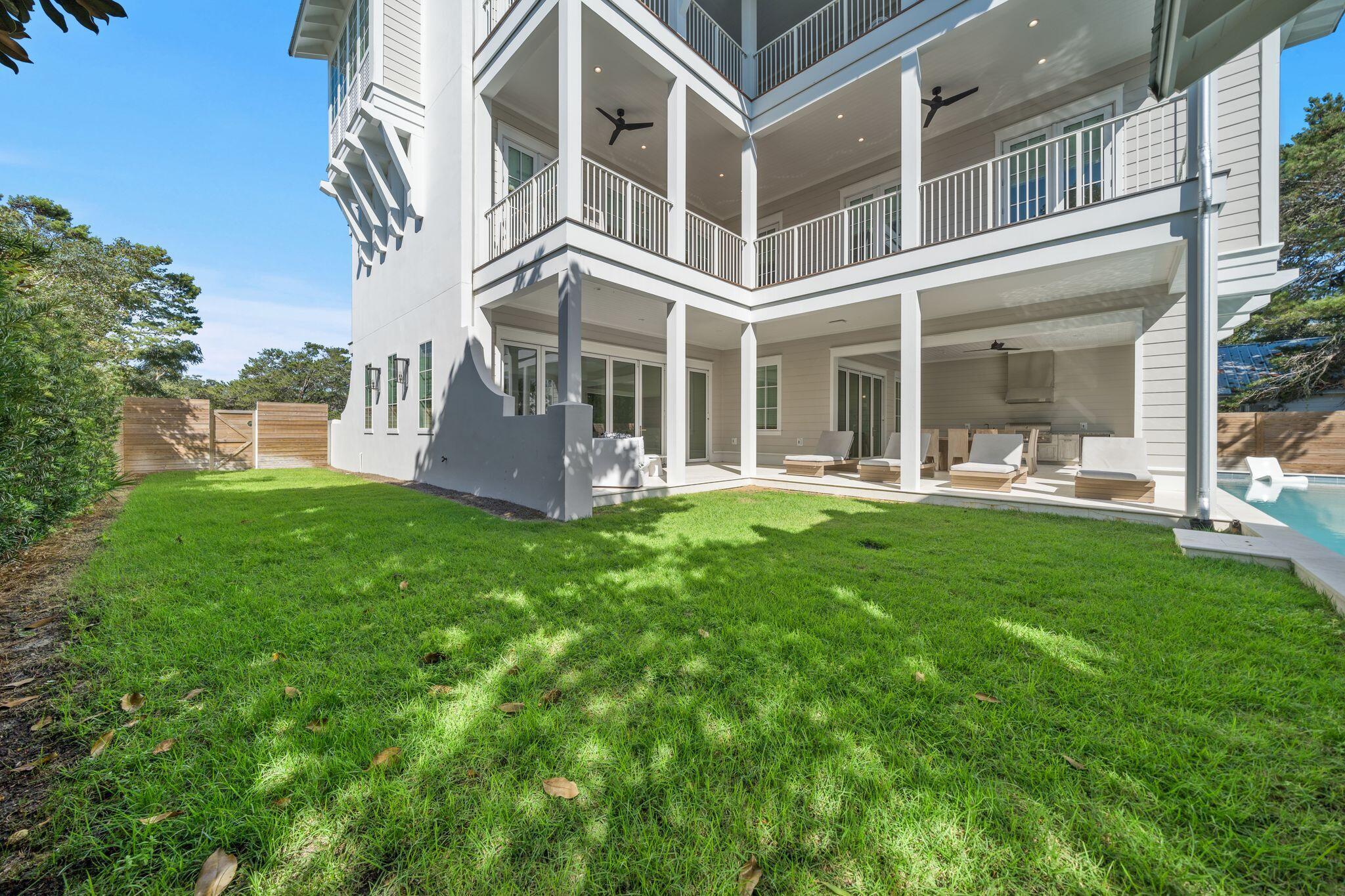 BLUE MOUNTAIN BEACH - Residential