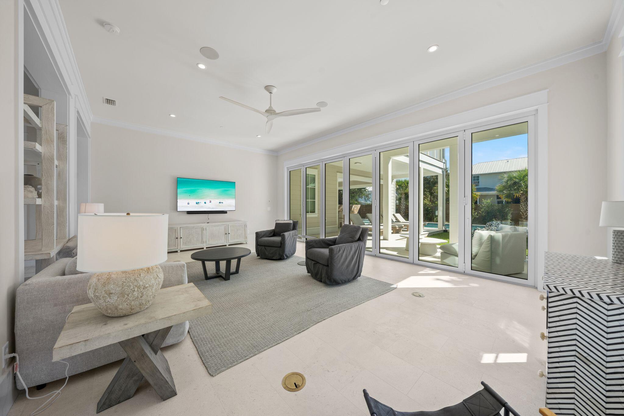 BLUE MOUNTAIN BEACH - Residential