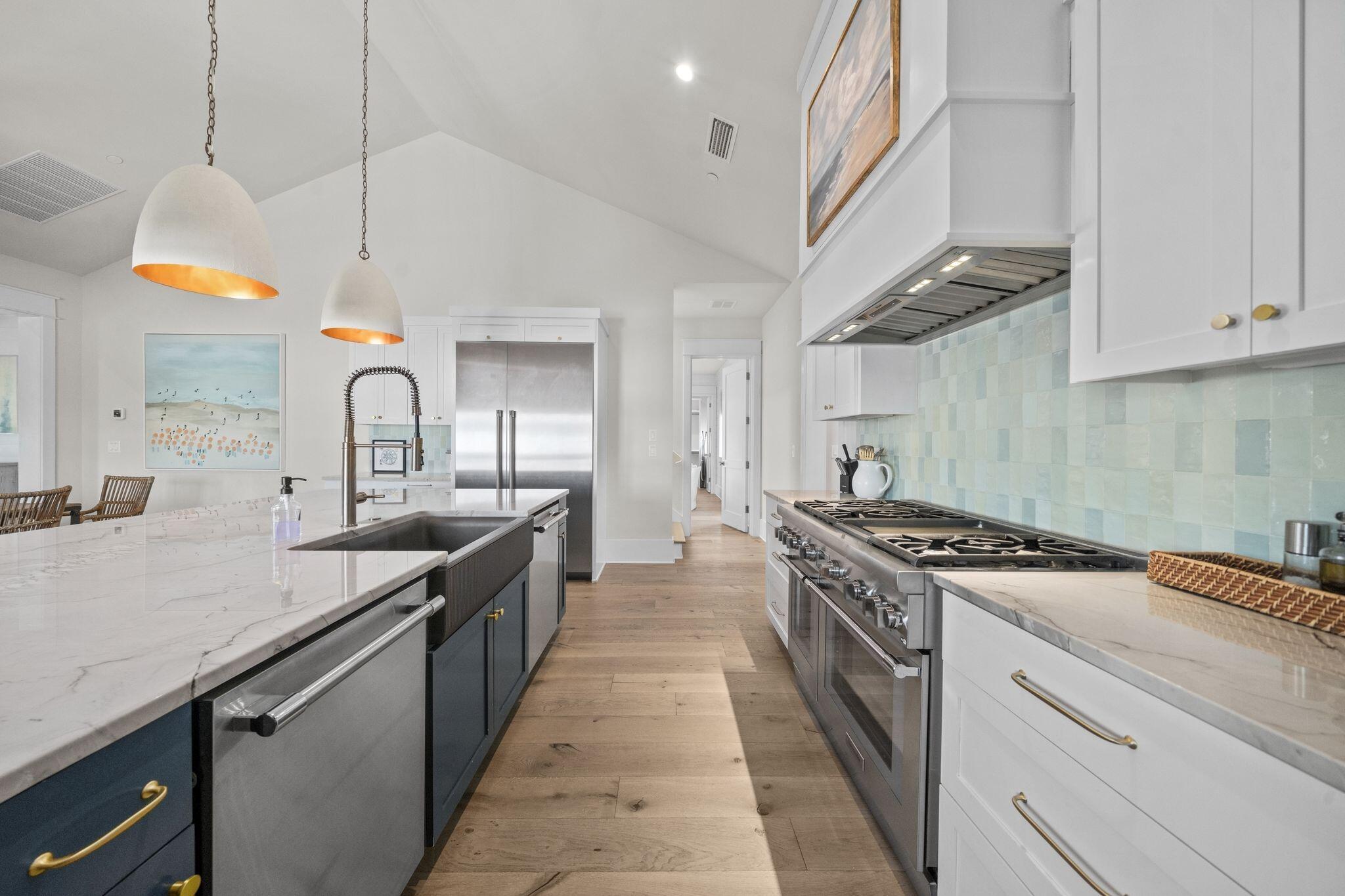 BLUE MOUNTAIN BEACH - Residential
