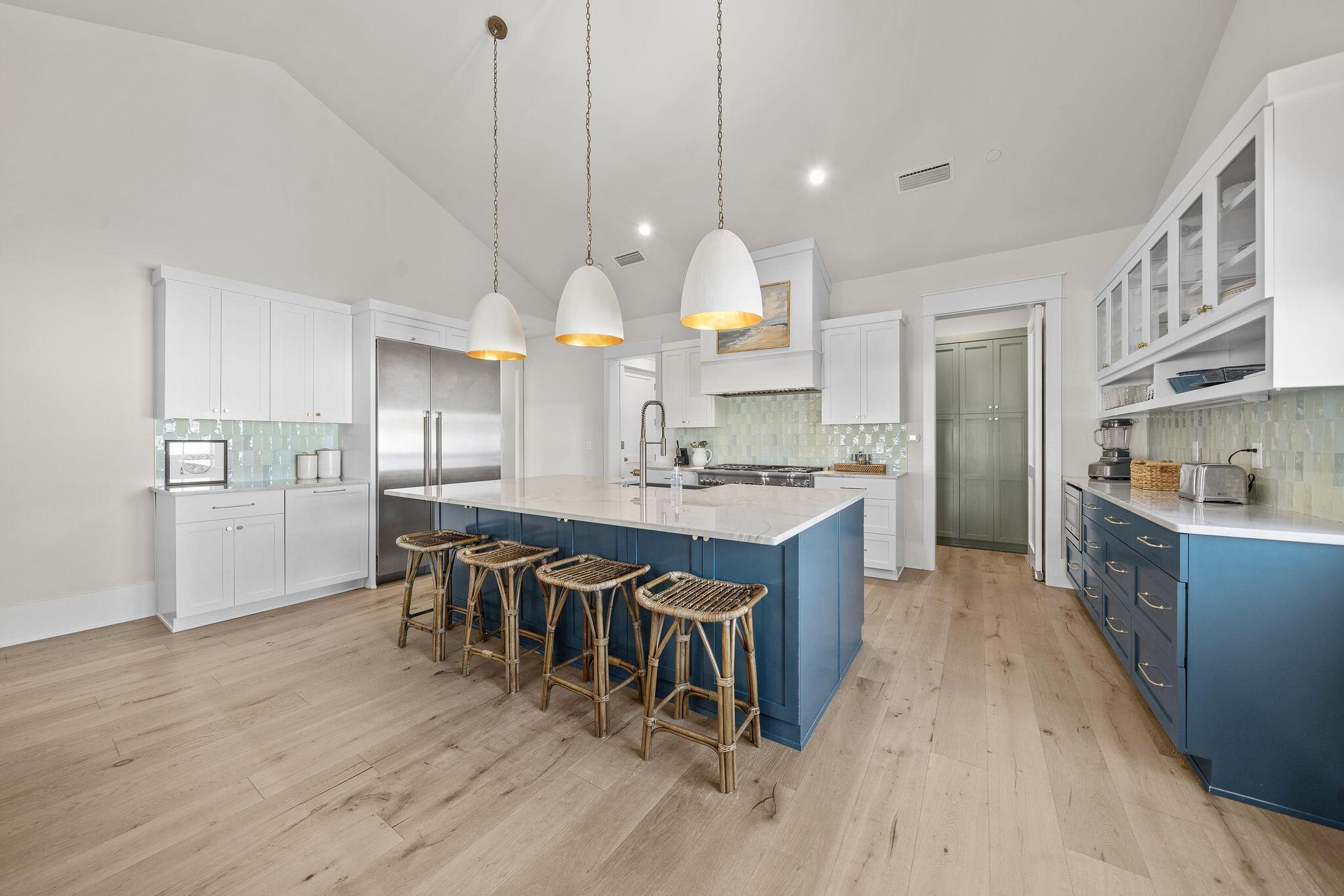 BLUE MOUNTAIN BEACH - Residential