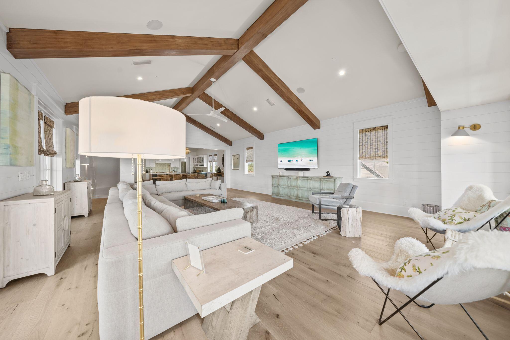 BLUE MOUNTAIN BEACH - Residential