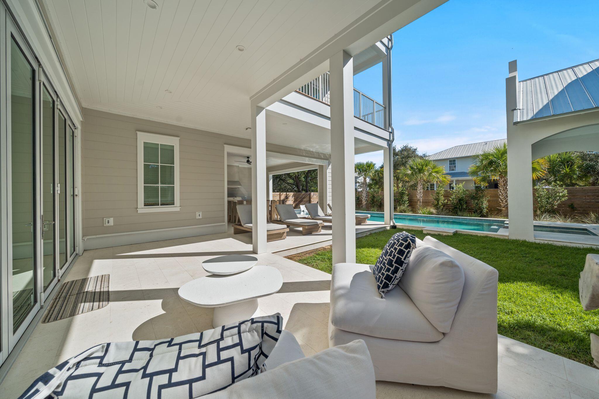 BLUE MOUNTAIN BEACH - Residential
