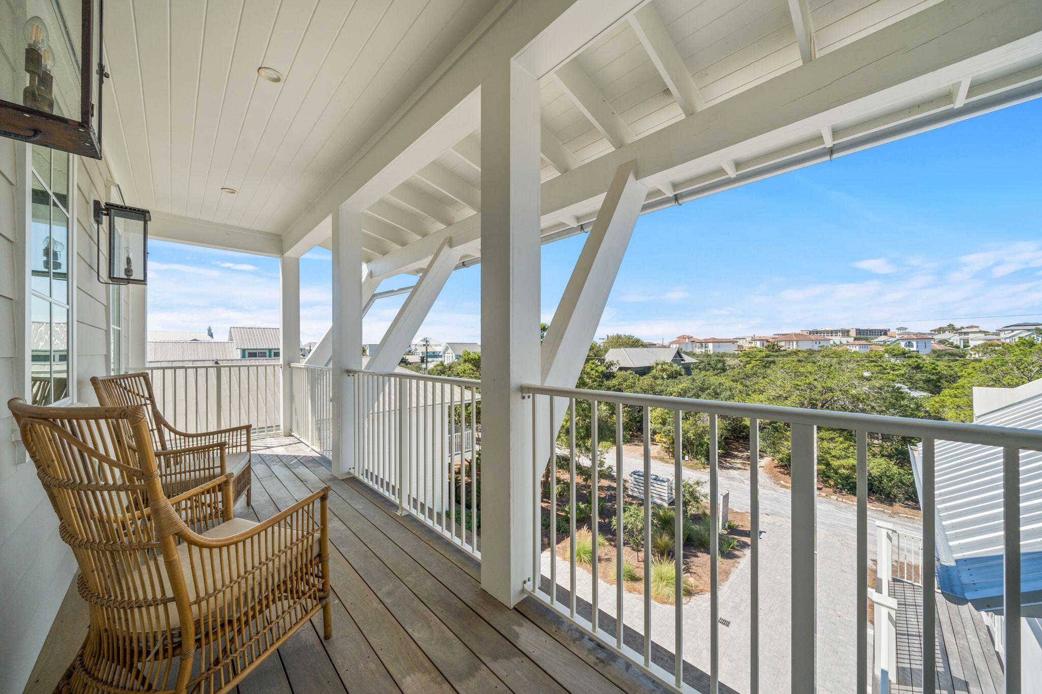 BLUE MOUNTAIN BEACH - Residential