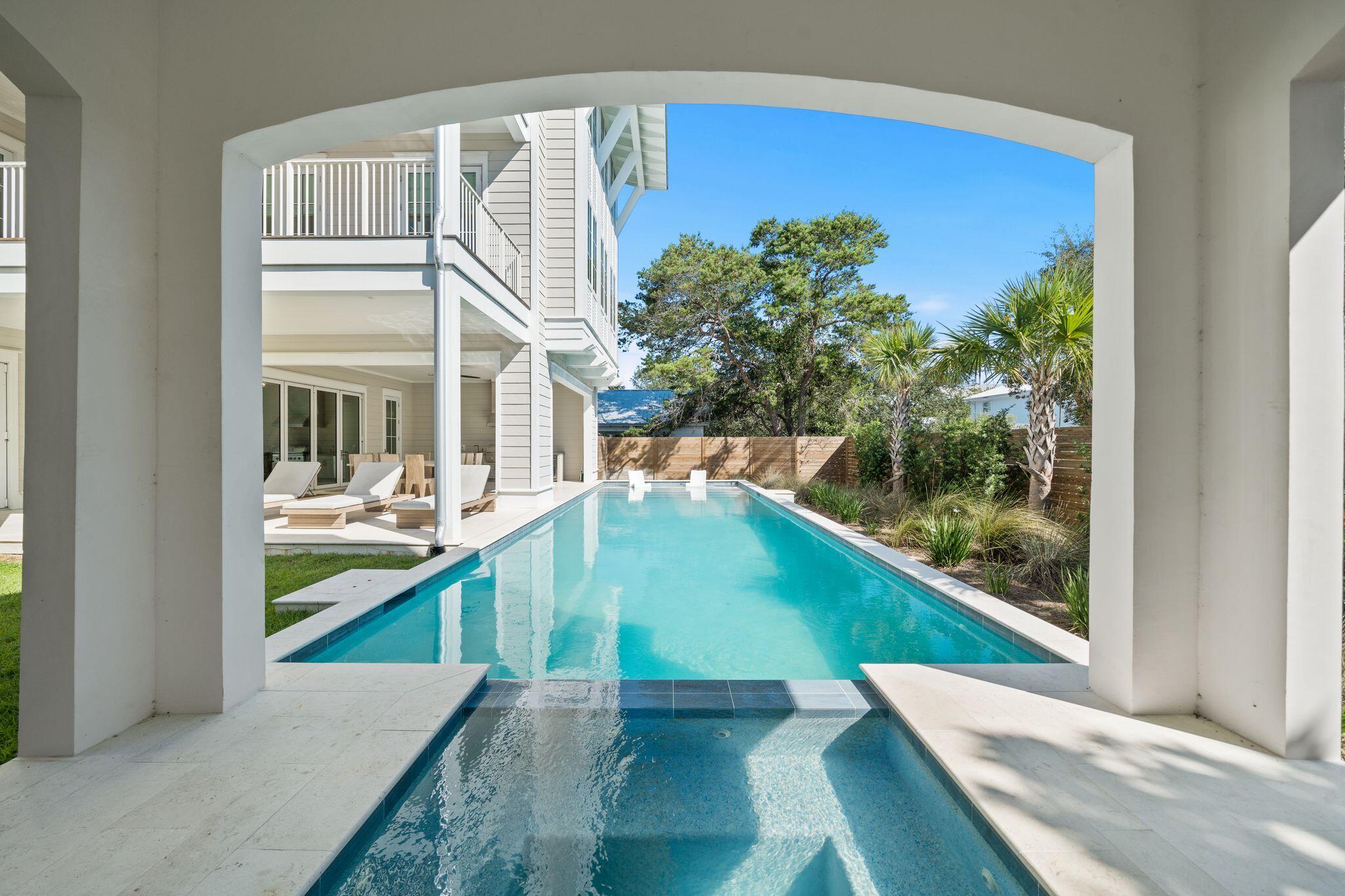 BLUE MOUNTAIN BEACH - Residential