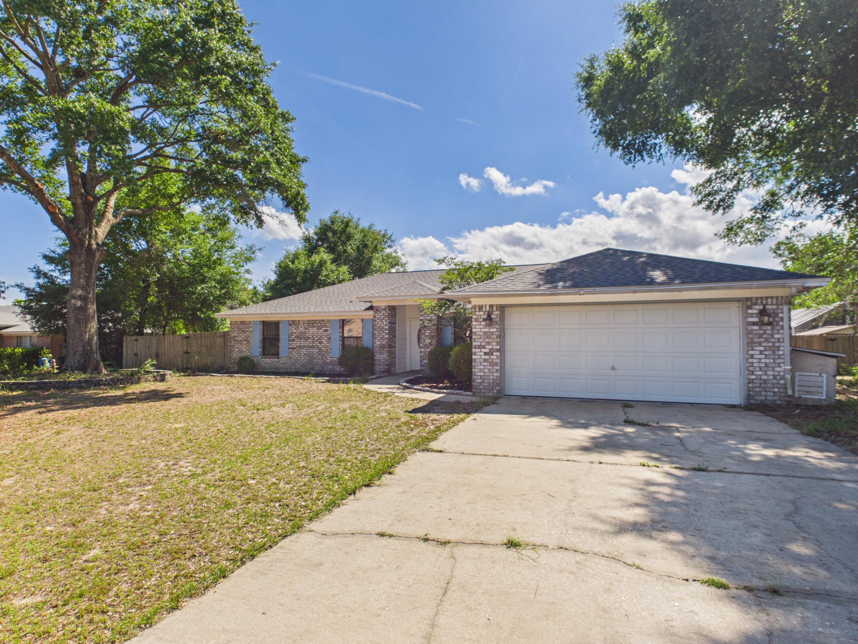 TWIN OAKS - Residential