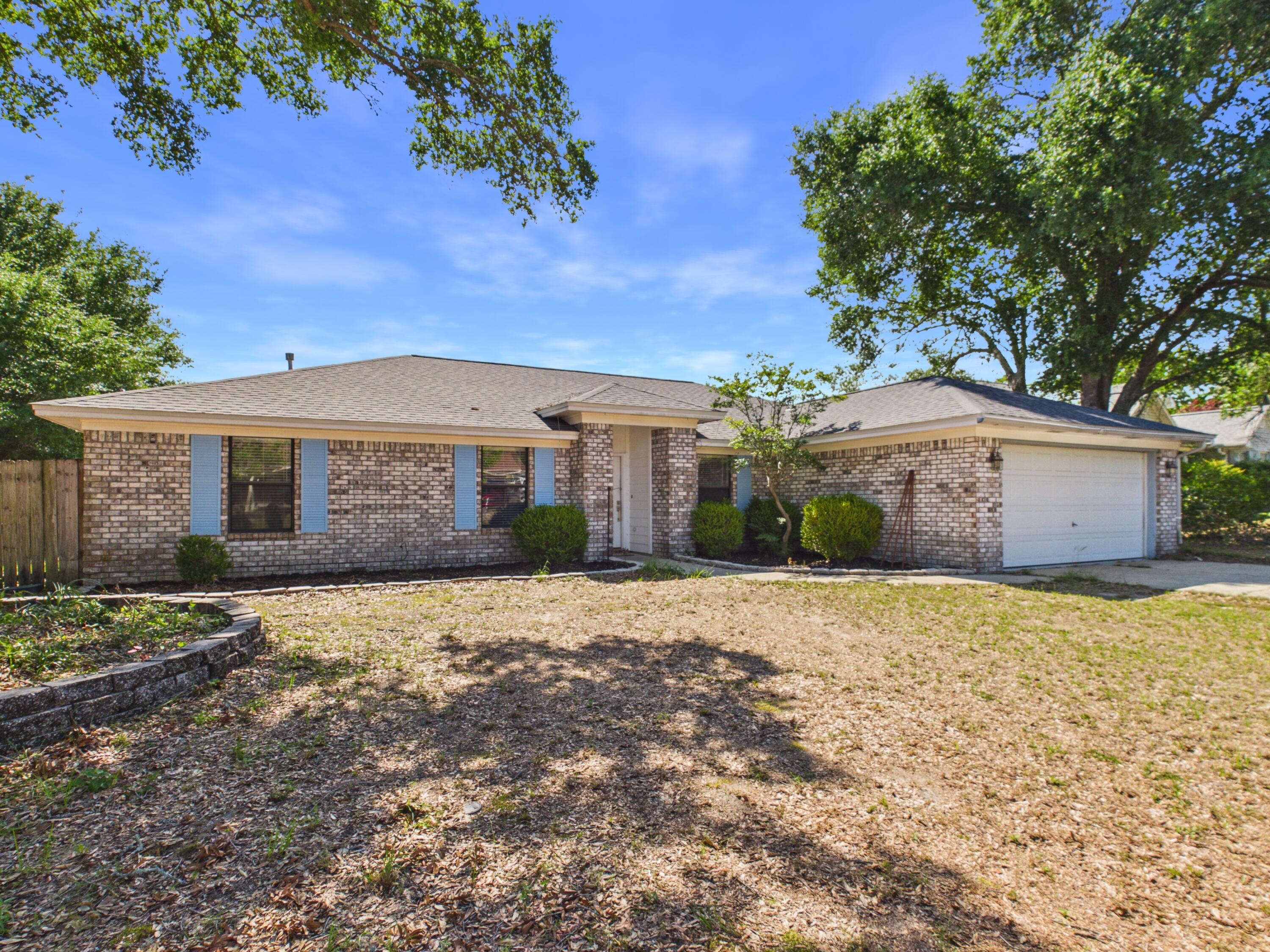 TWIN OAKS - Residential