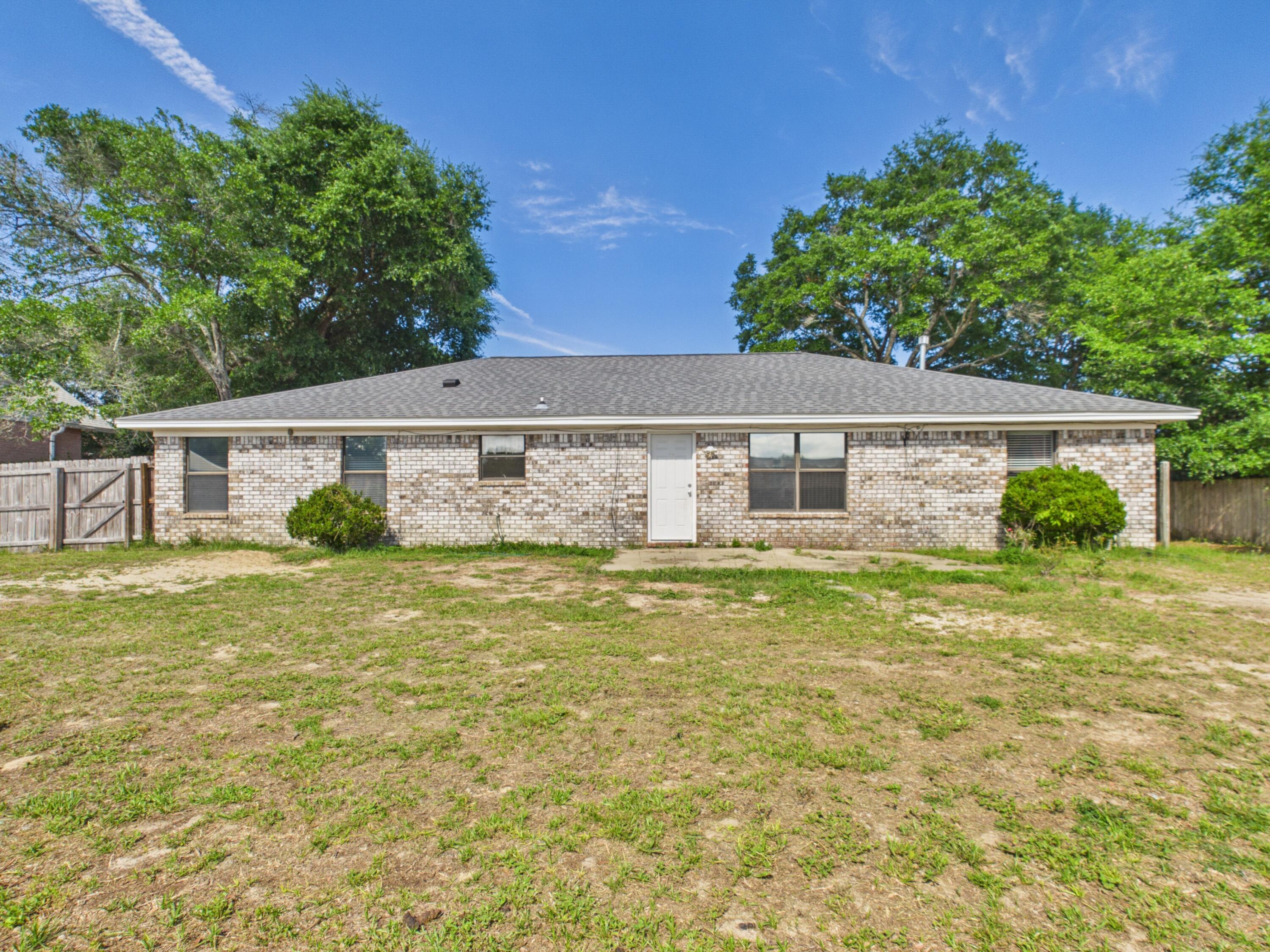 TWIN OAKS - Residential