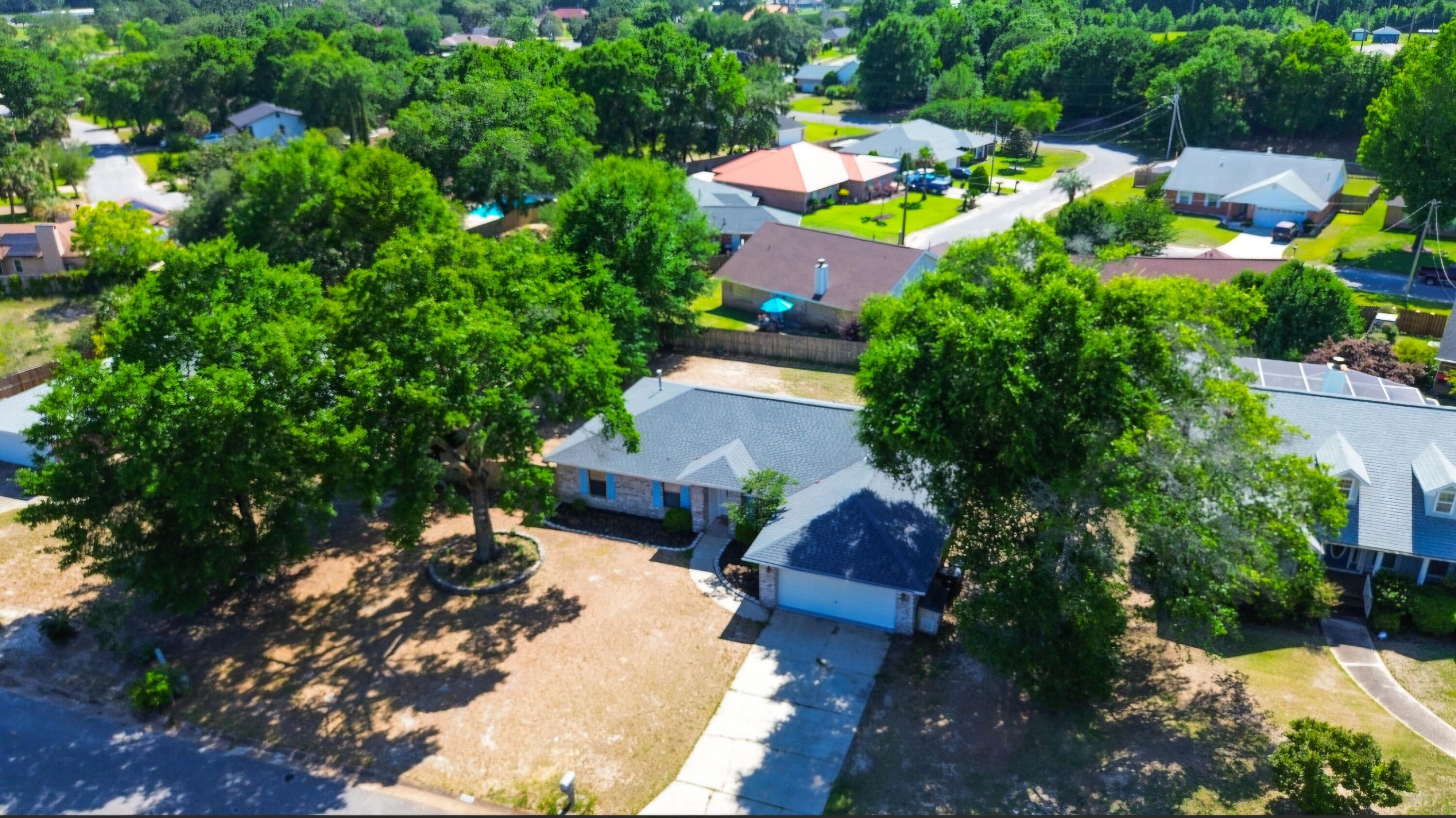 TWIN OAKS - Residential