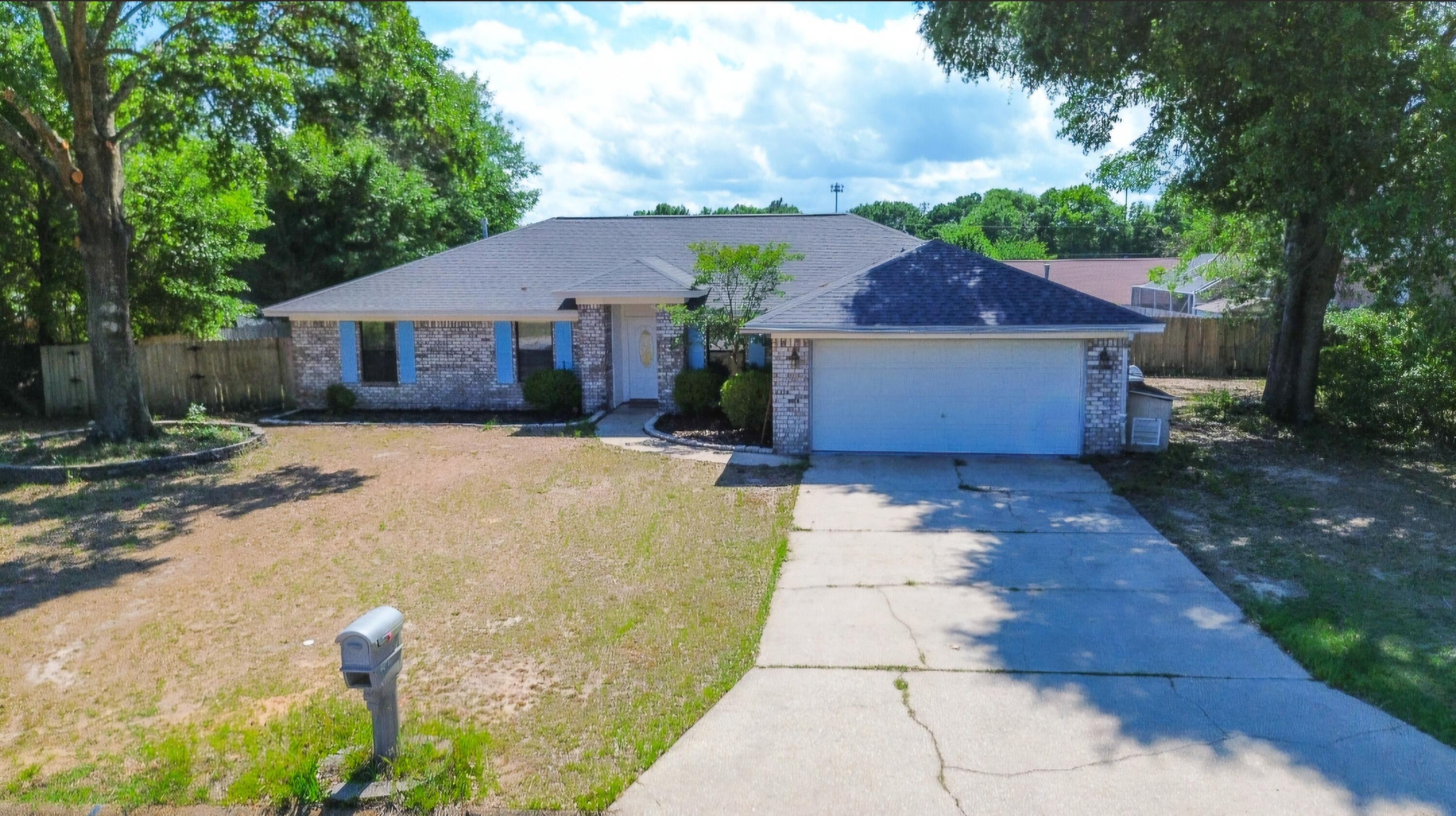 TWIN OAKS - Residential