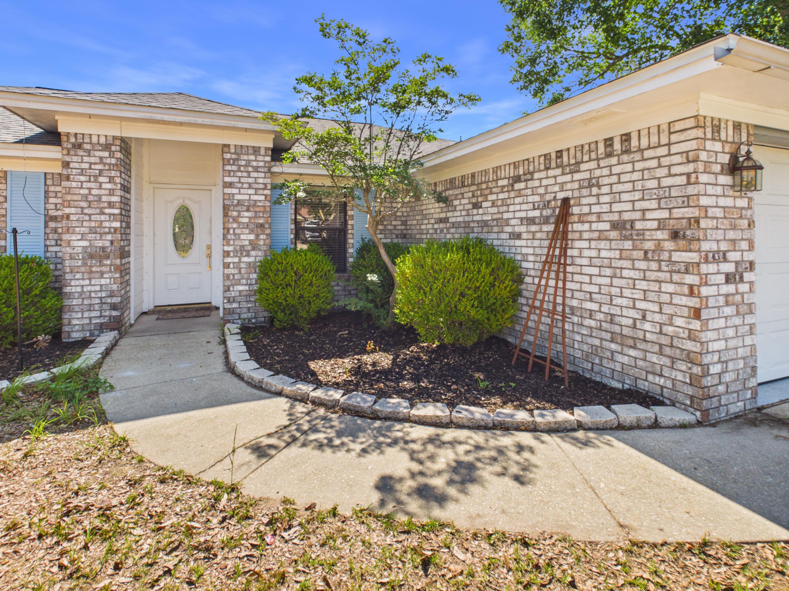 TWIN OAKS - Residential
