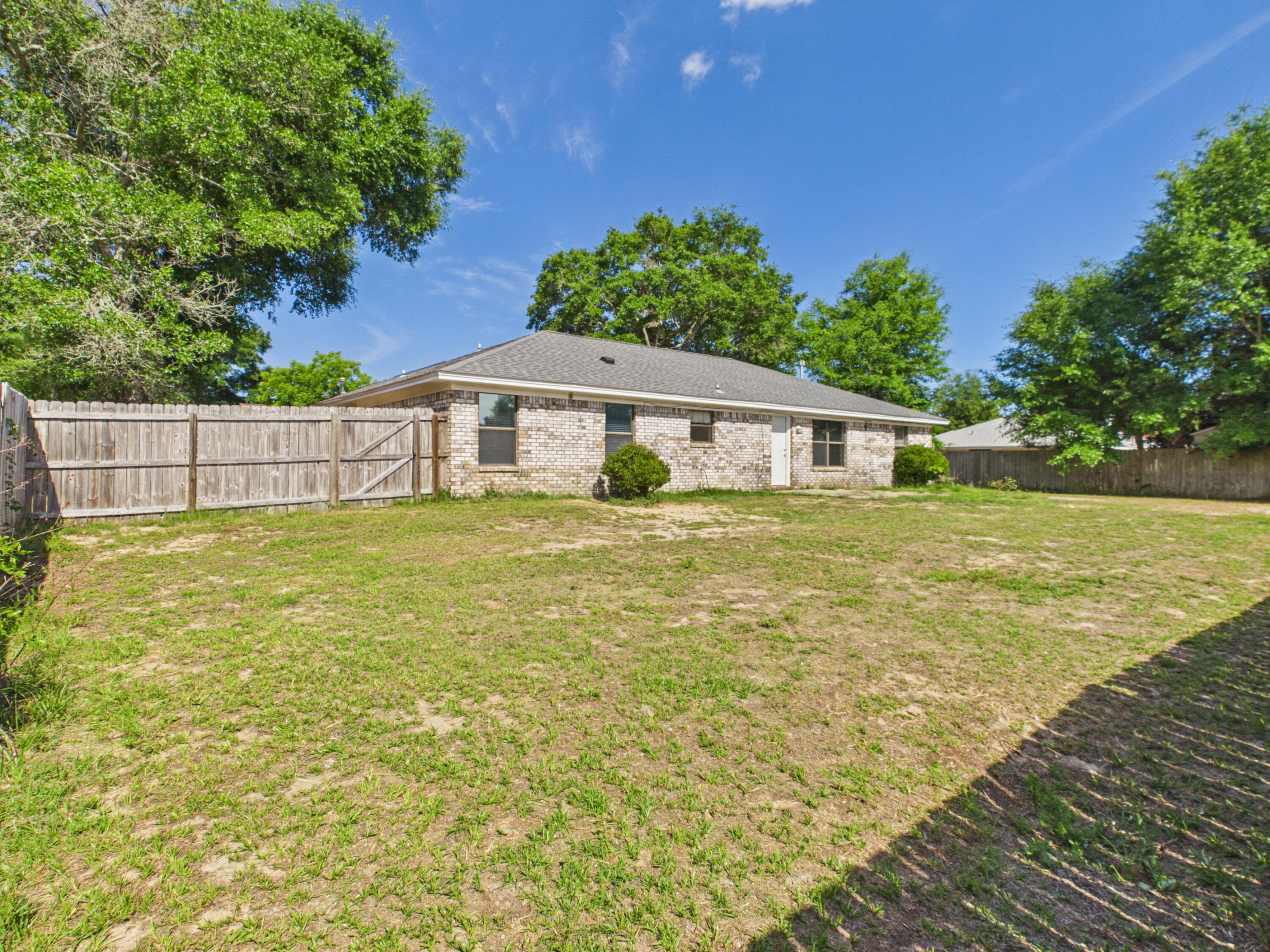 TWIN OAKS - Residential