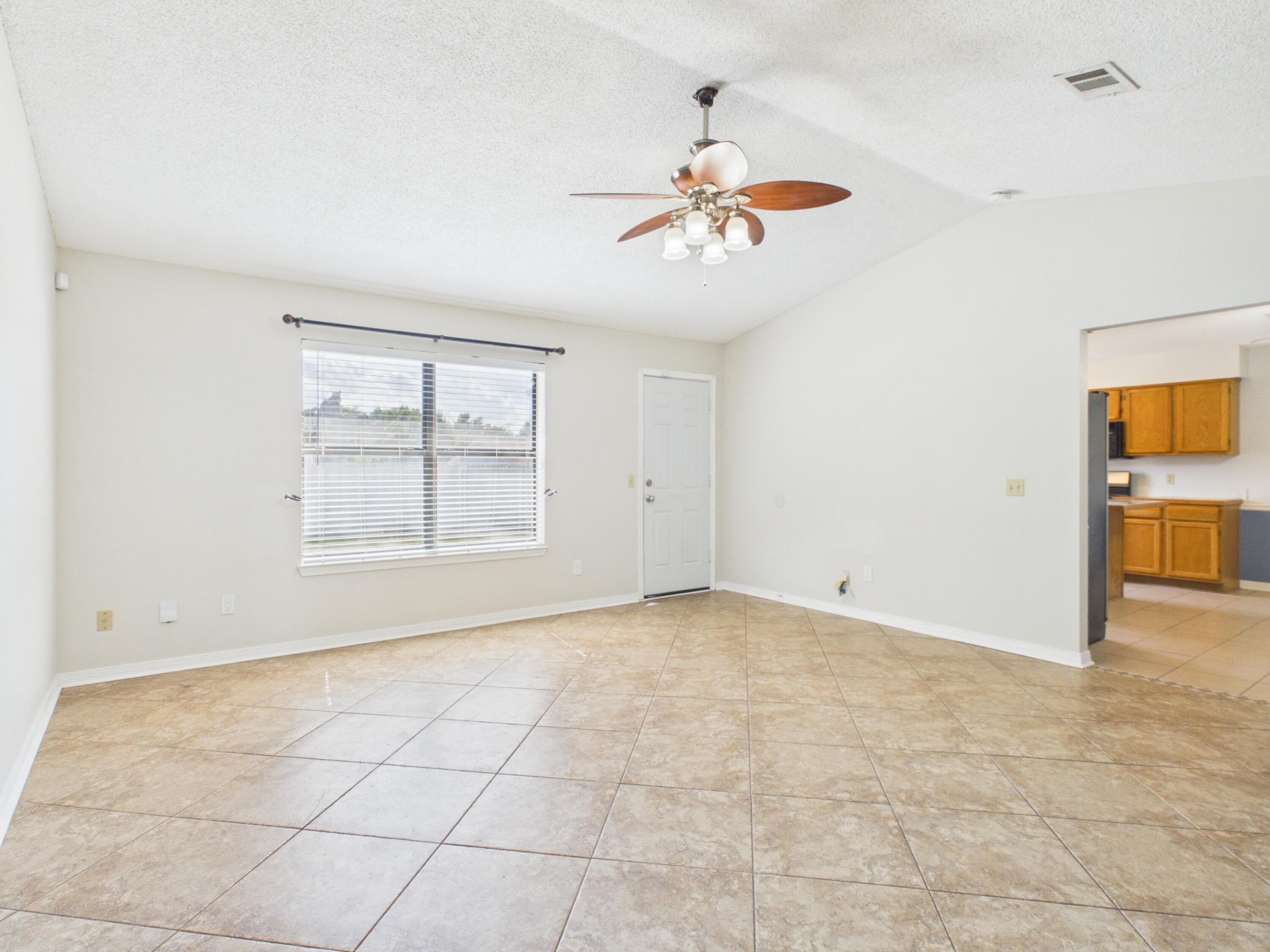 TWIN OAKS - Residential