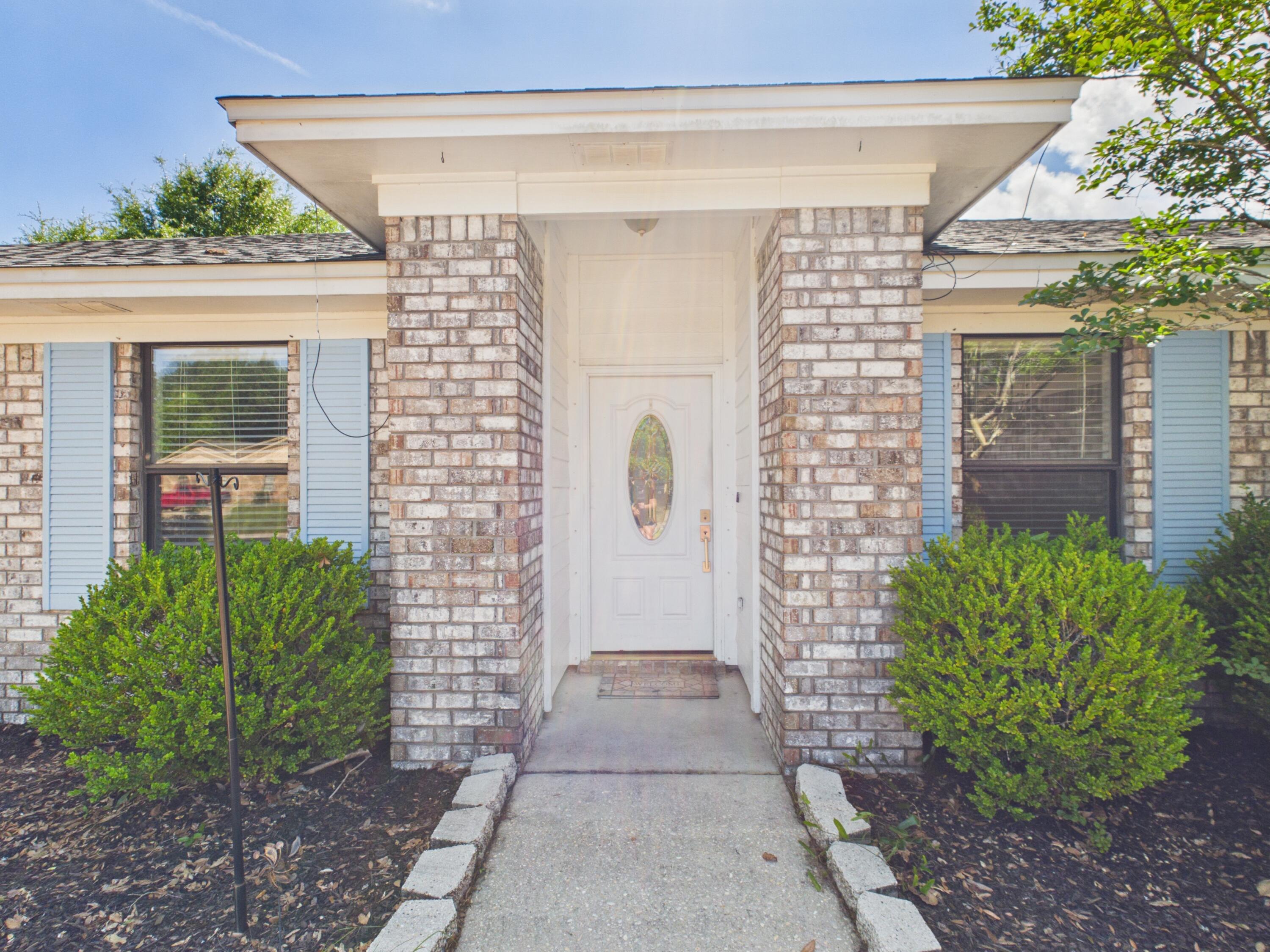 TWIN OAKS - Residential