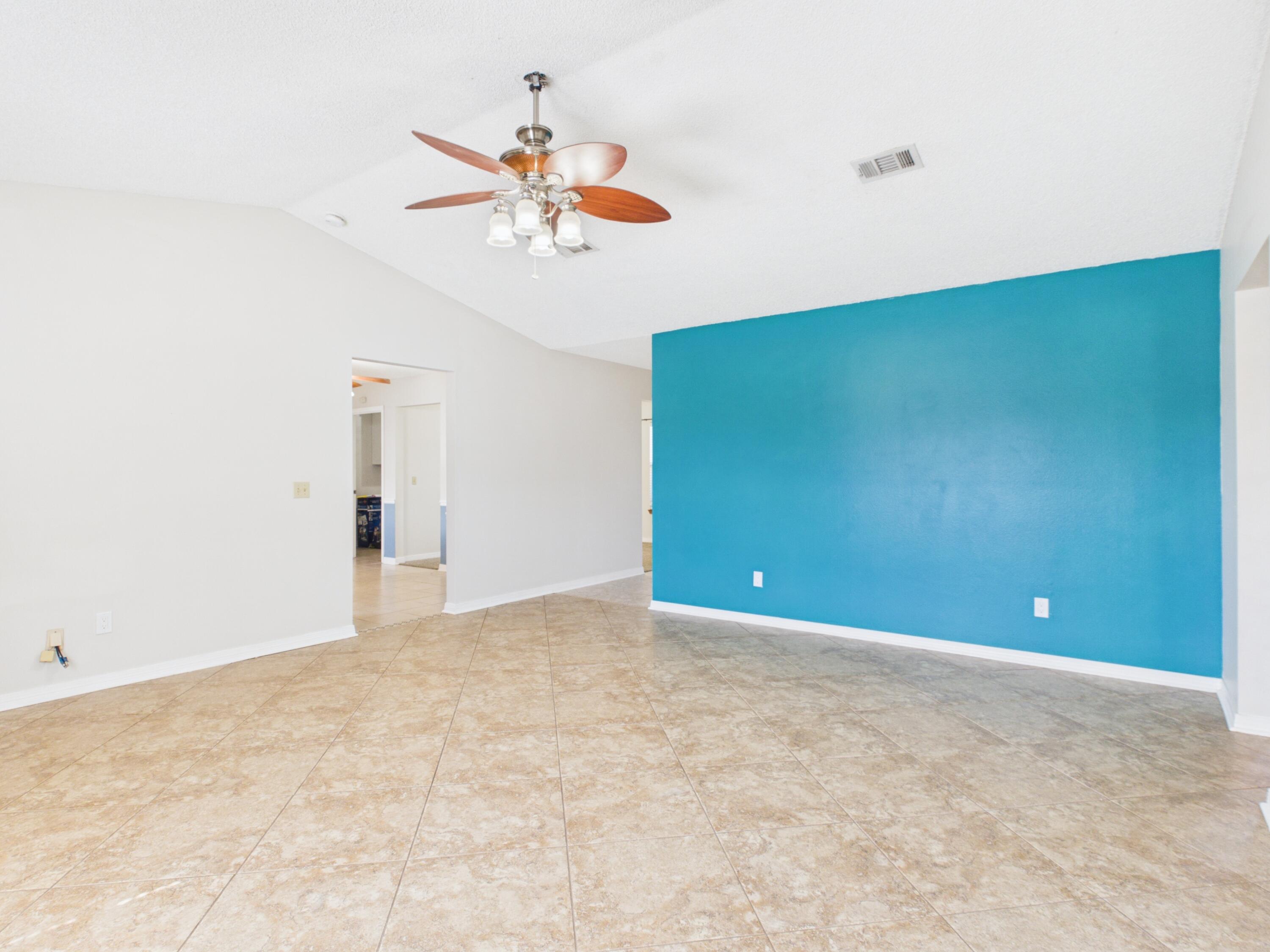 TWIN OAKS - Residential