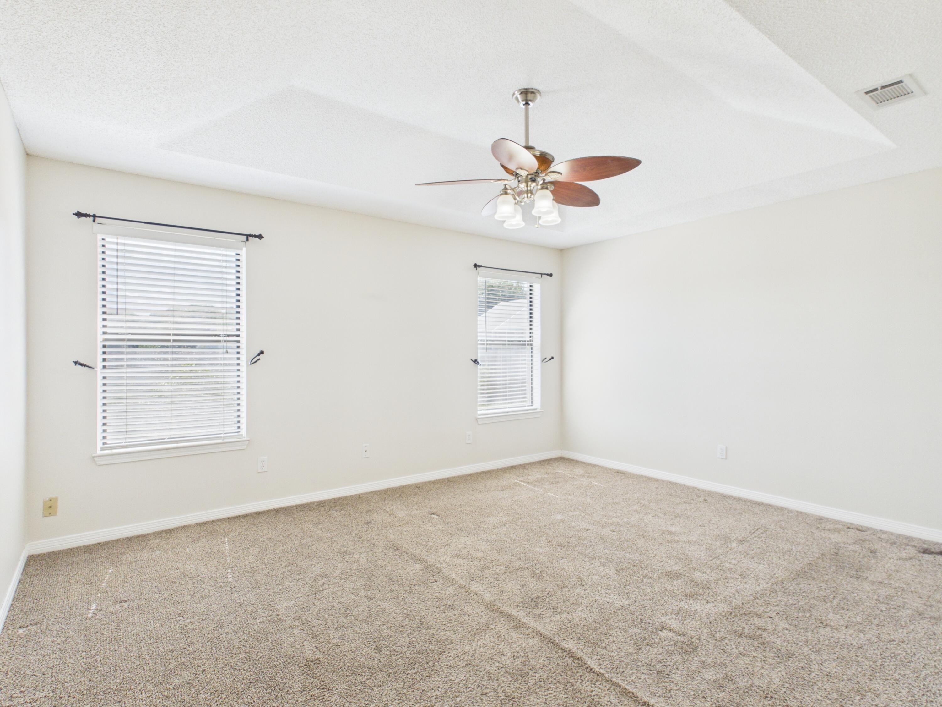 TWIN OAKS - Residential
