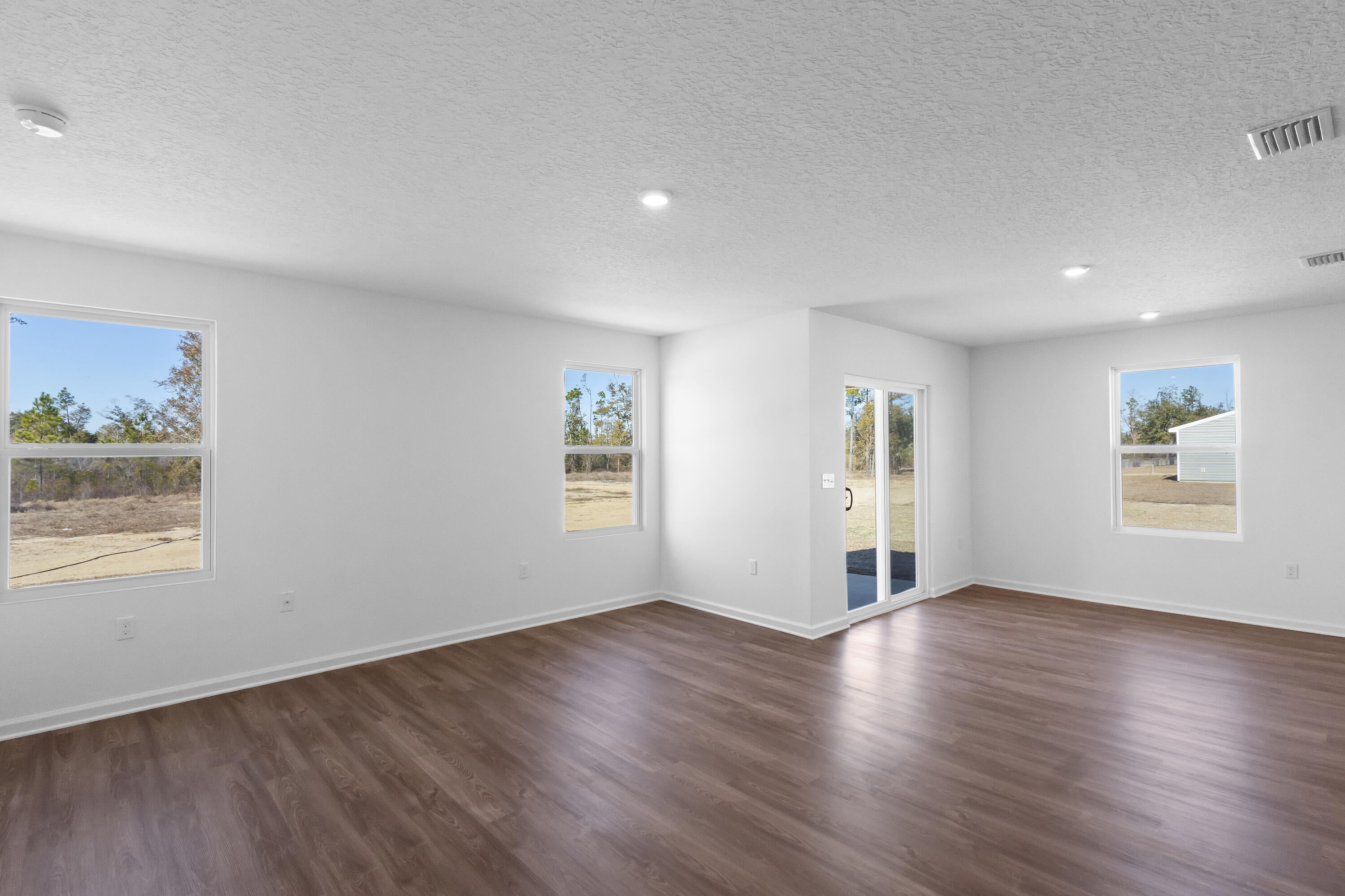 Sunny Hills Classic - Residential