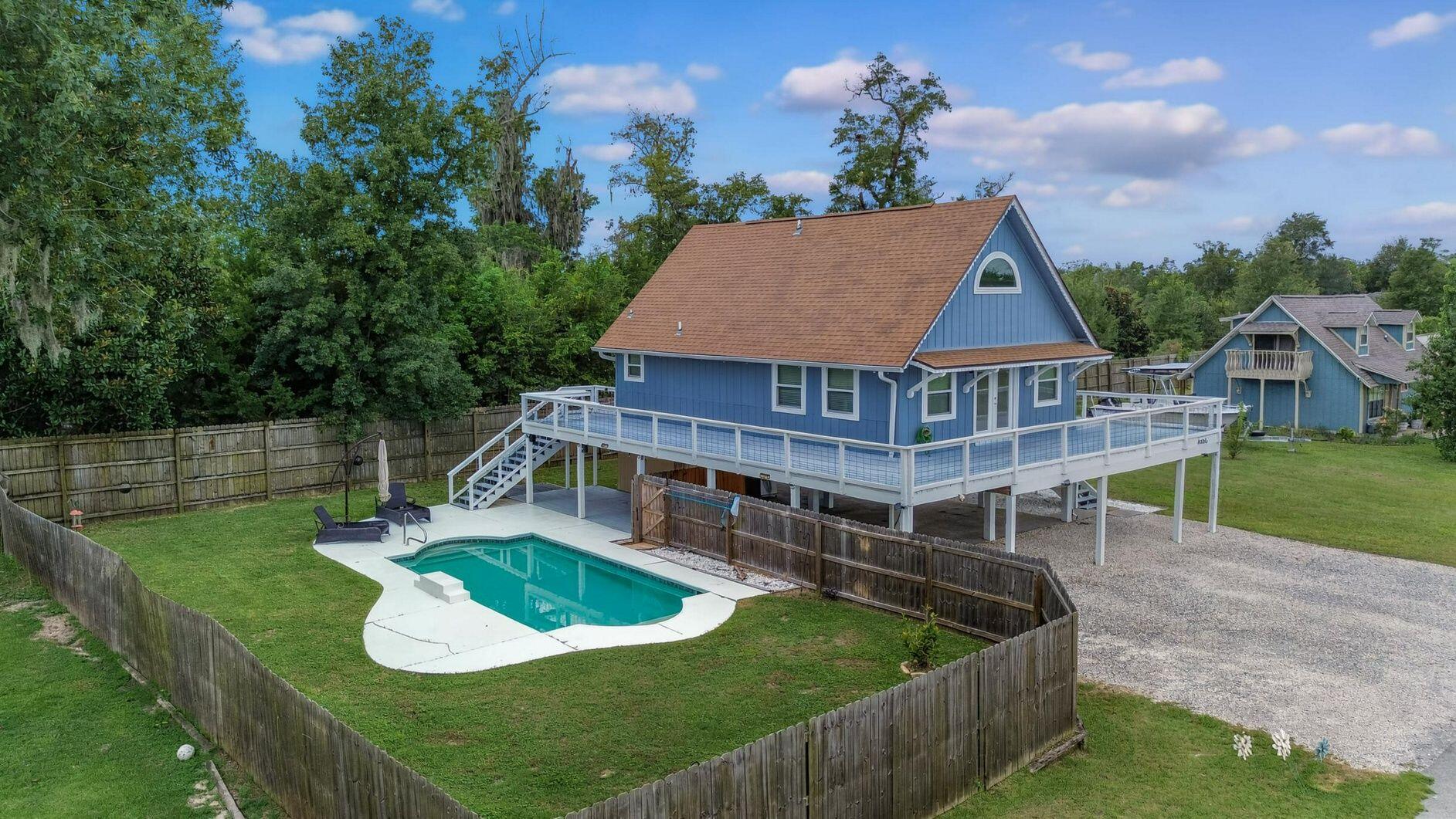NO RECORDED SUBDIVISION - Residential