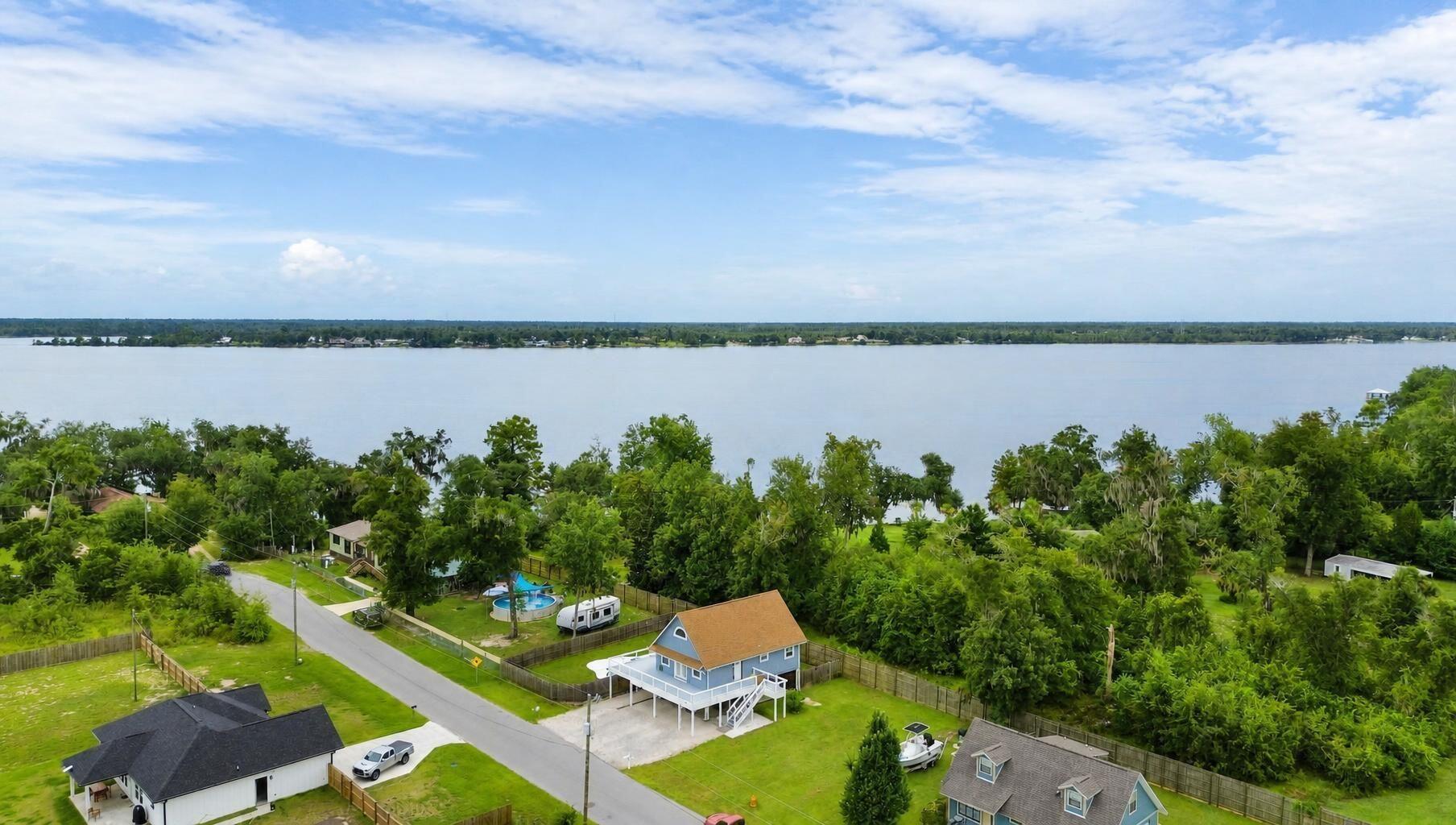 NO RECORDED SUBDIVISION - Residential