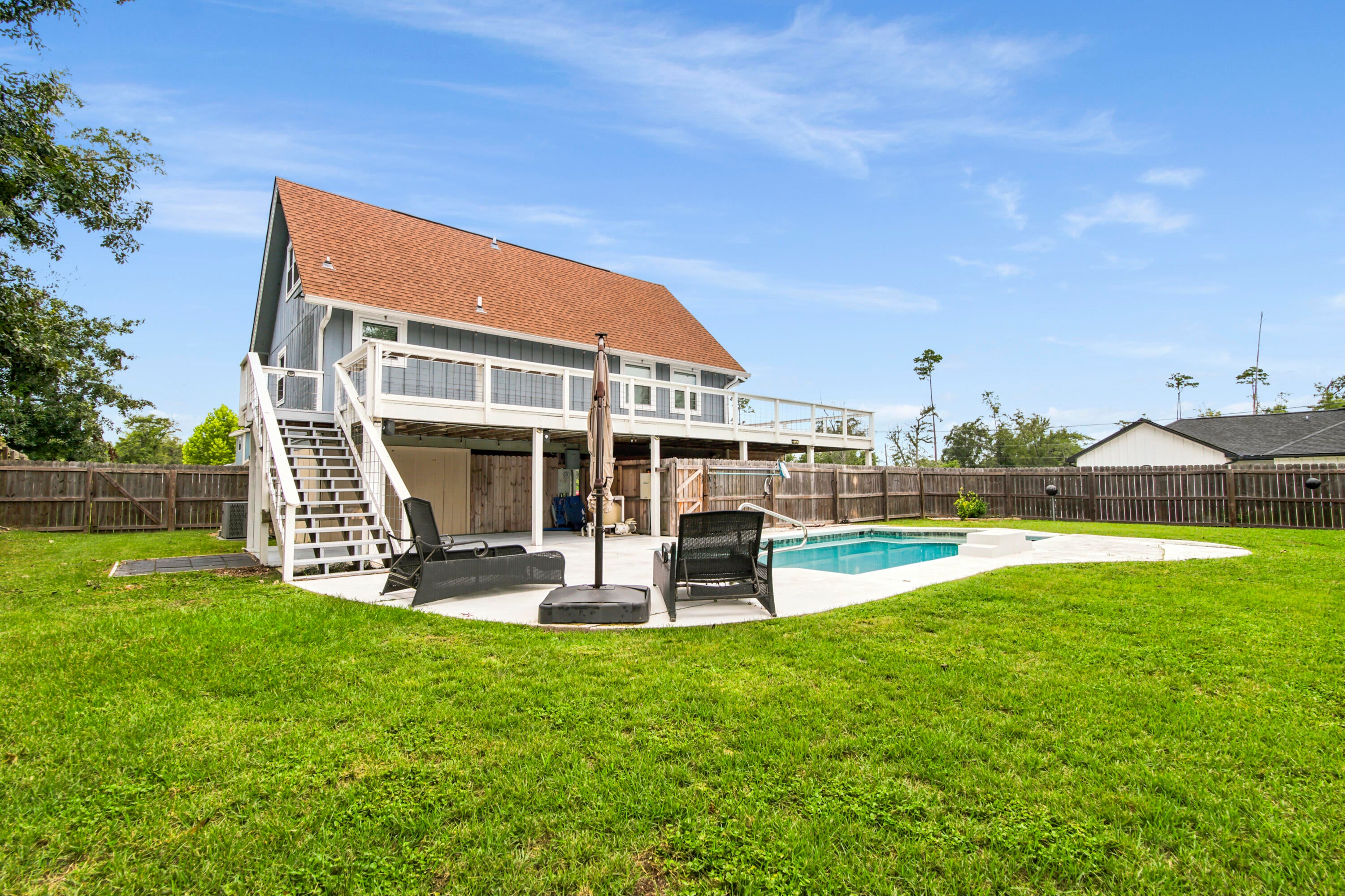 NO RECORDED SUBDIVISION - Residential